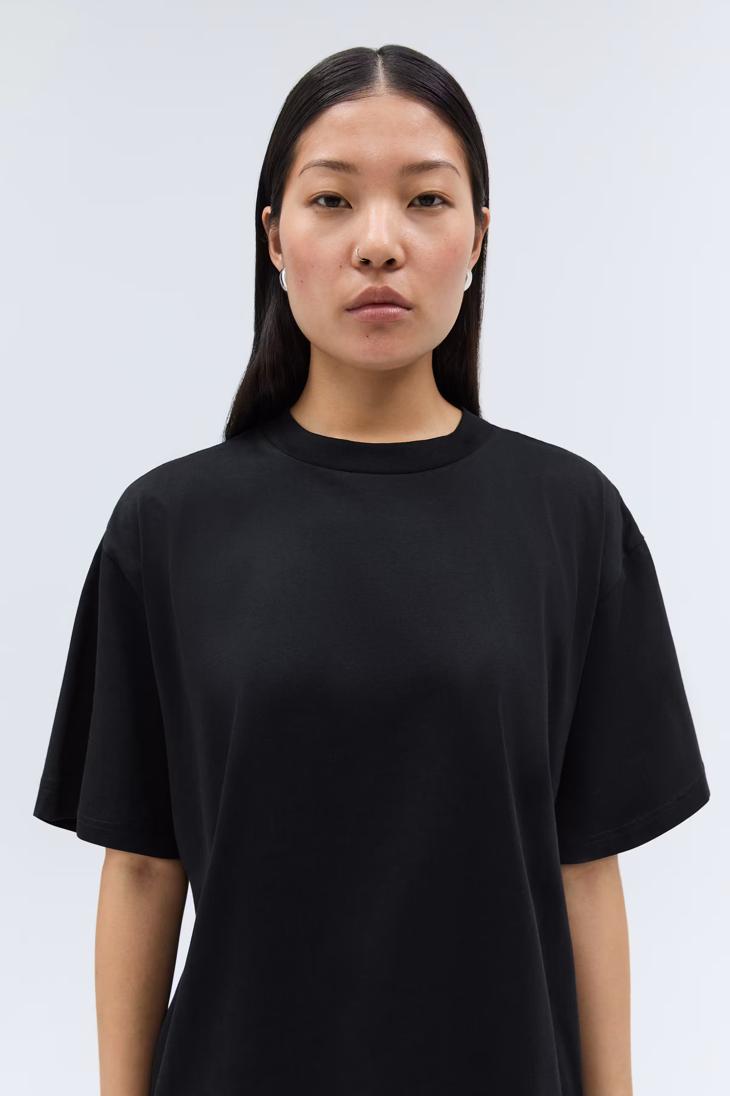 IOKYLA T-shirt LOOKBOOK DETAIL 30600547-BK999
