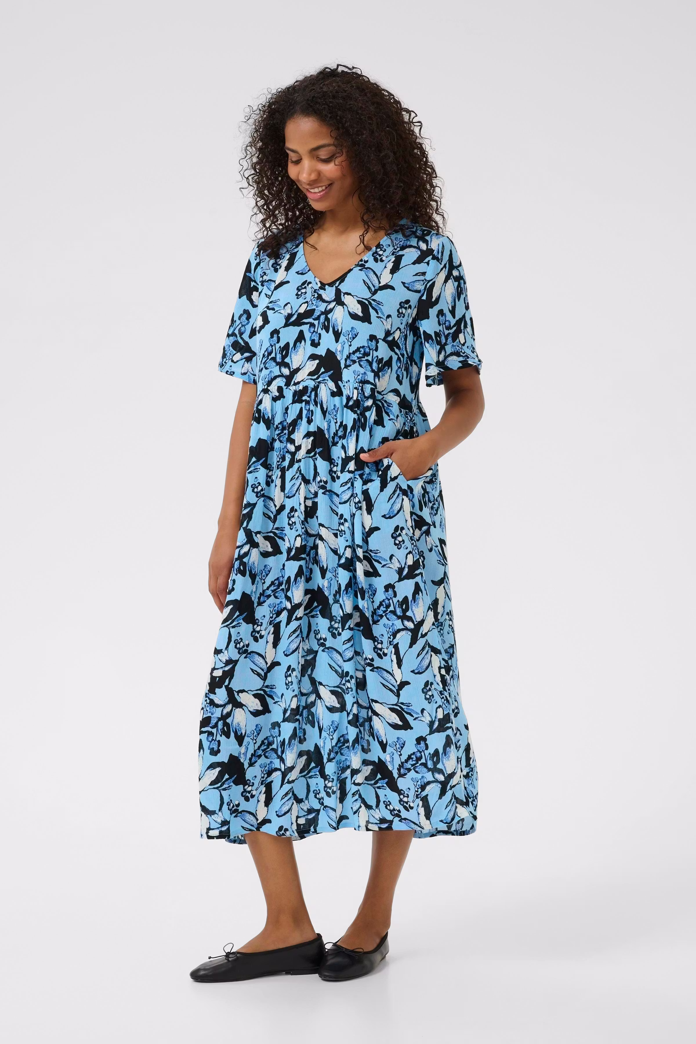 KAjessi Kjole LOOKBOOK FRONT 10510336-107938