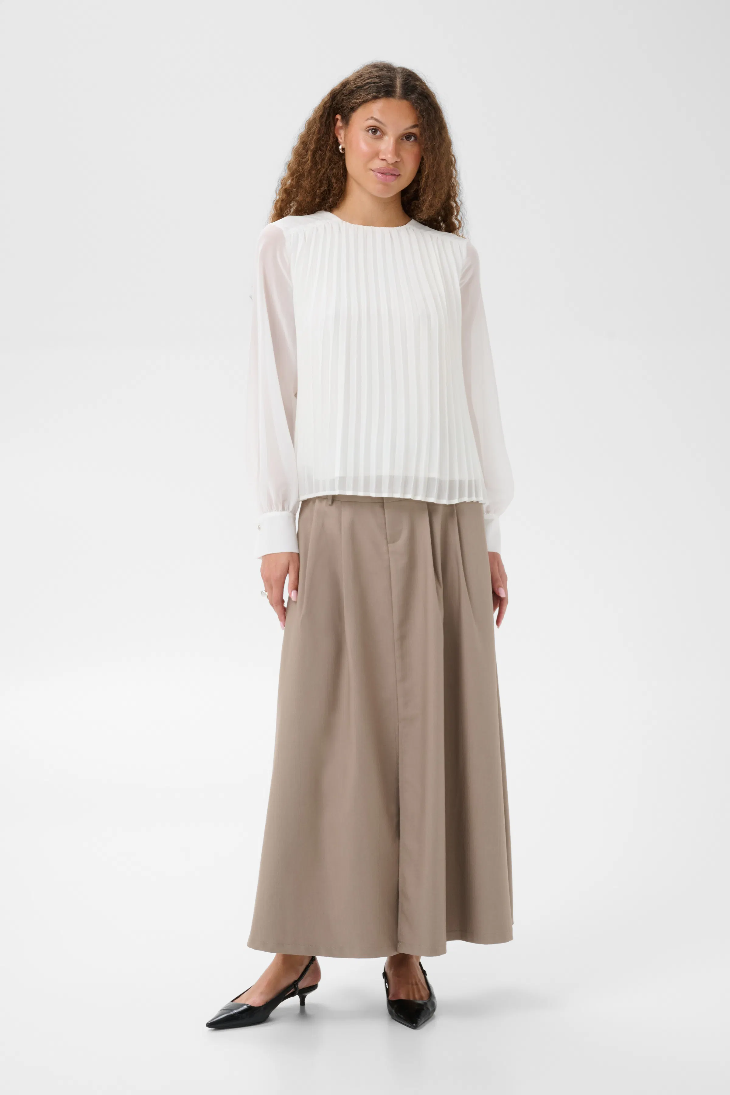 KAeloise Bluse LOOKBOOK FRONT 10512578-110602