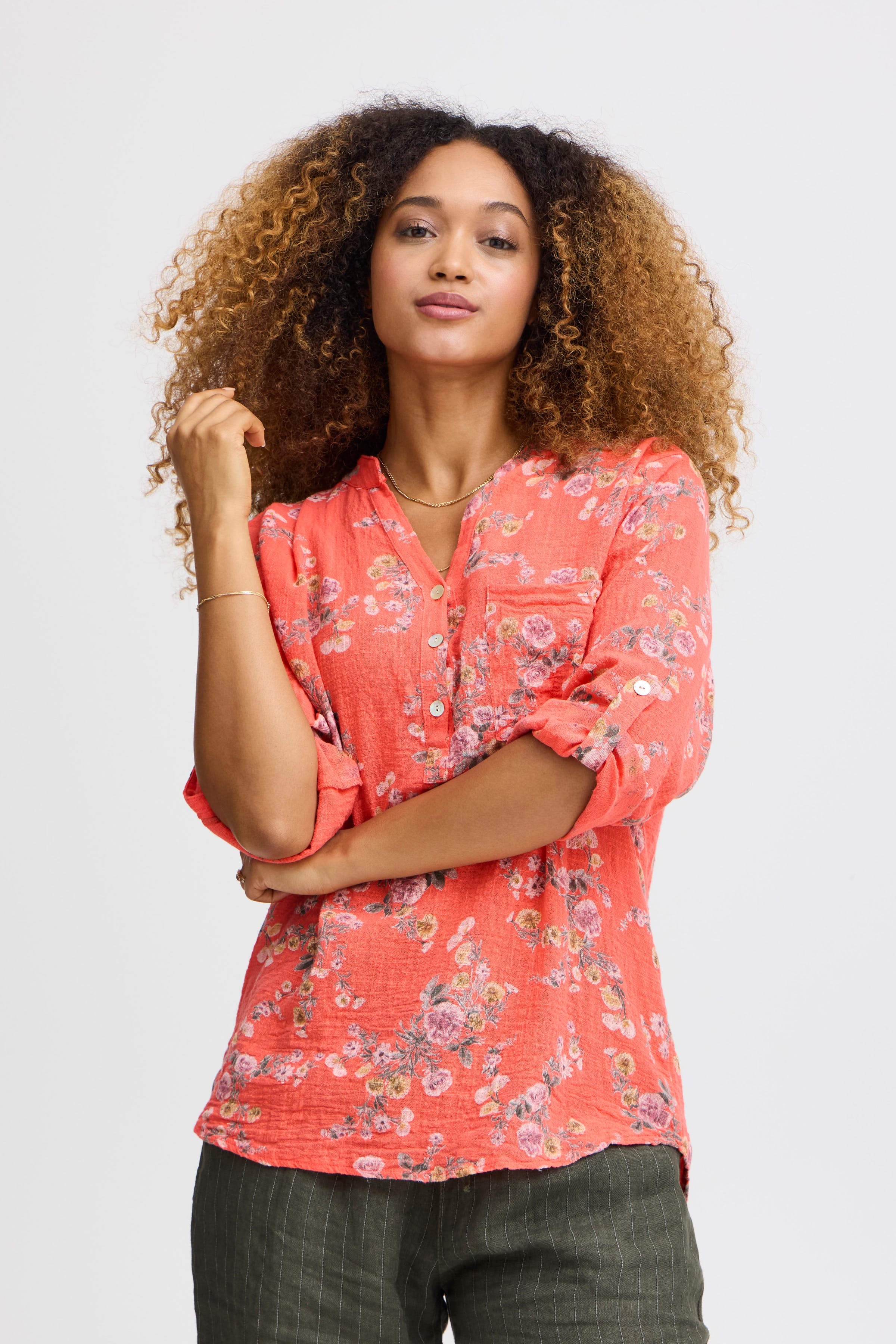 SBALEXA Bluse LOOKBOOK FRONT 22100237-171643