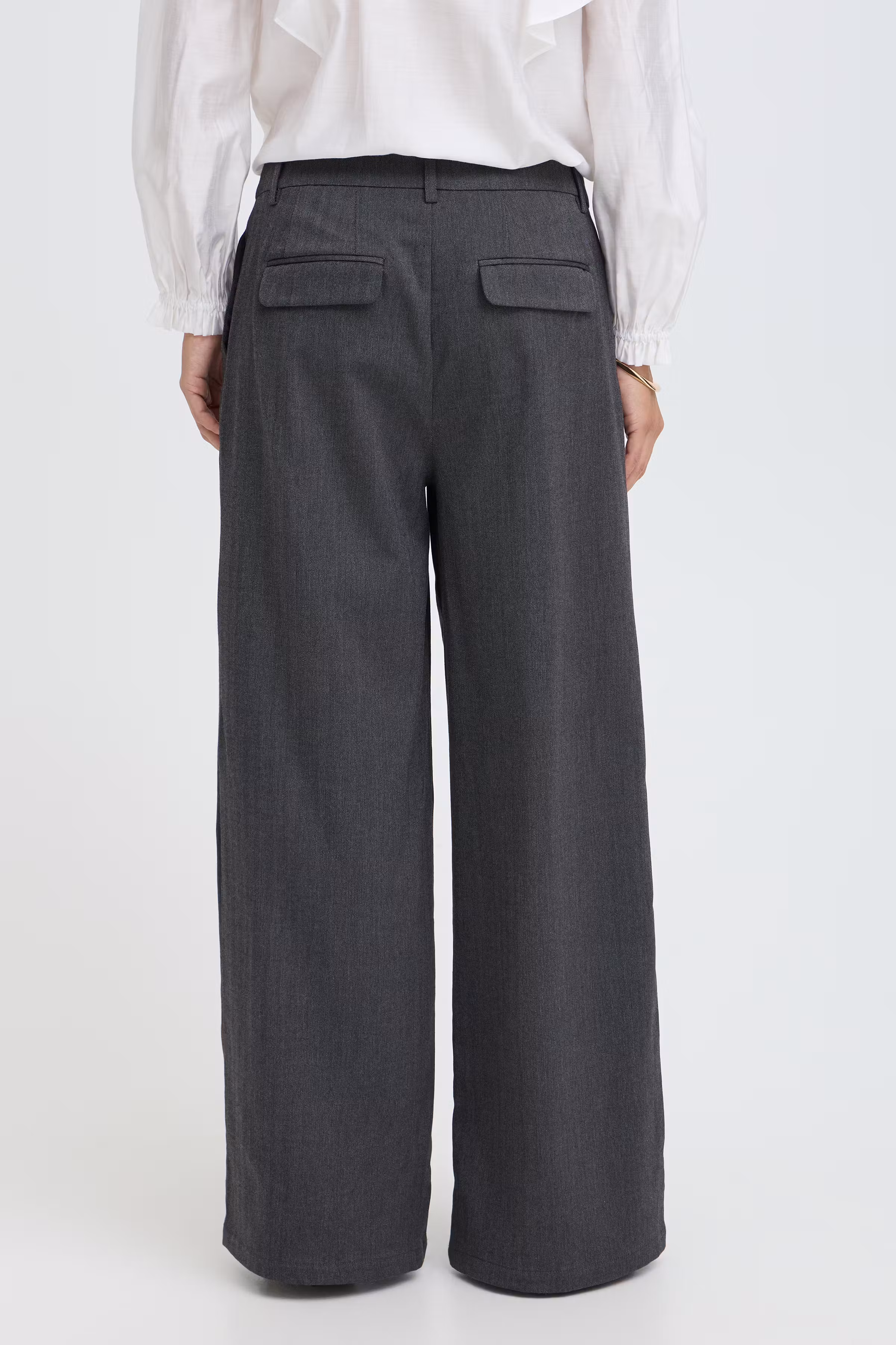 FRNOVIE Hose LOOKBOOK BACK 20618518-900013886