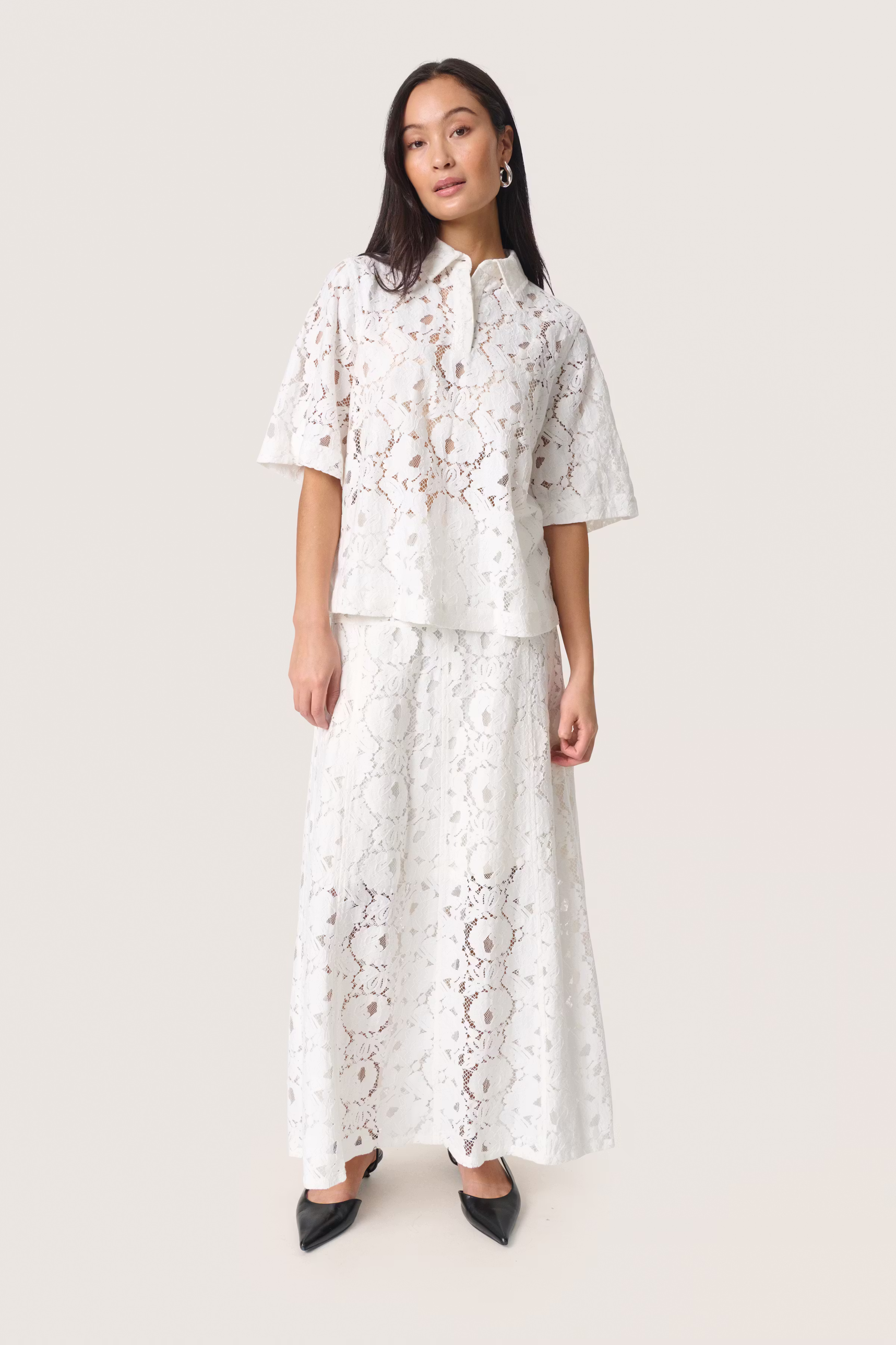 SLTaya Blouse LOOKBOOK FRONT 30408629-111001