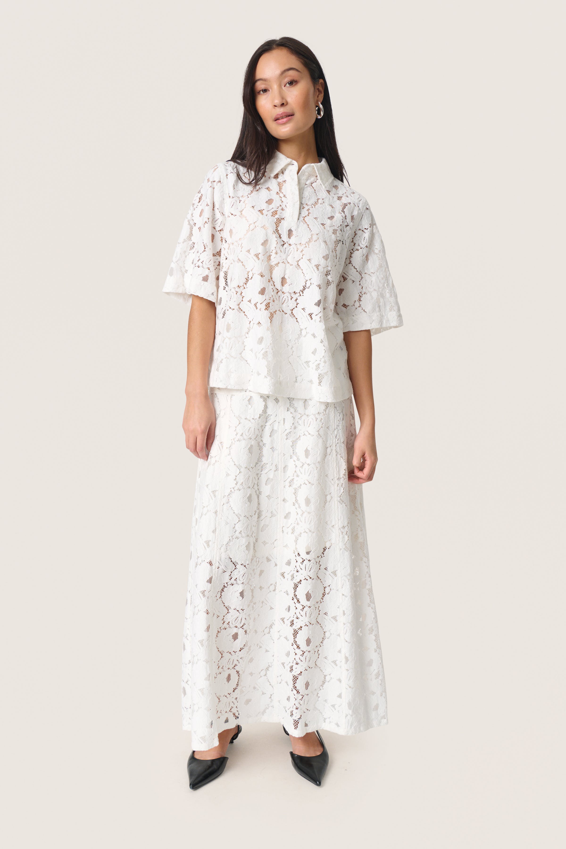 SLTaya Blouse LOOKBOOK FRONT 30408629-111001