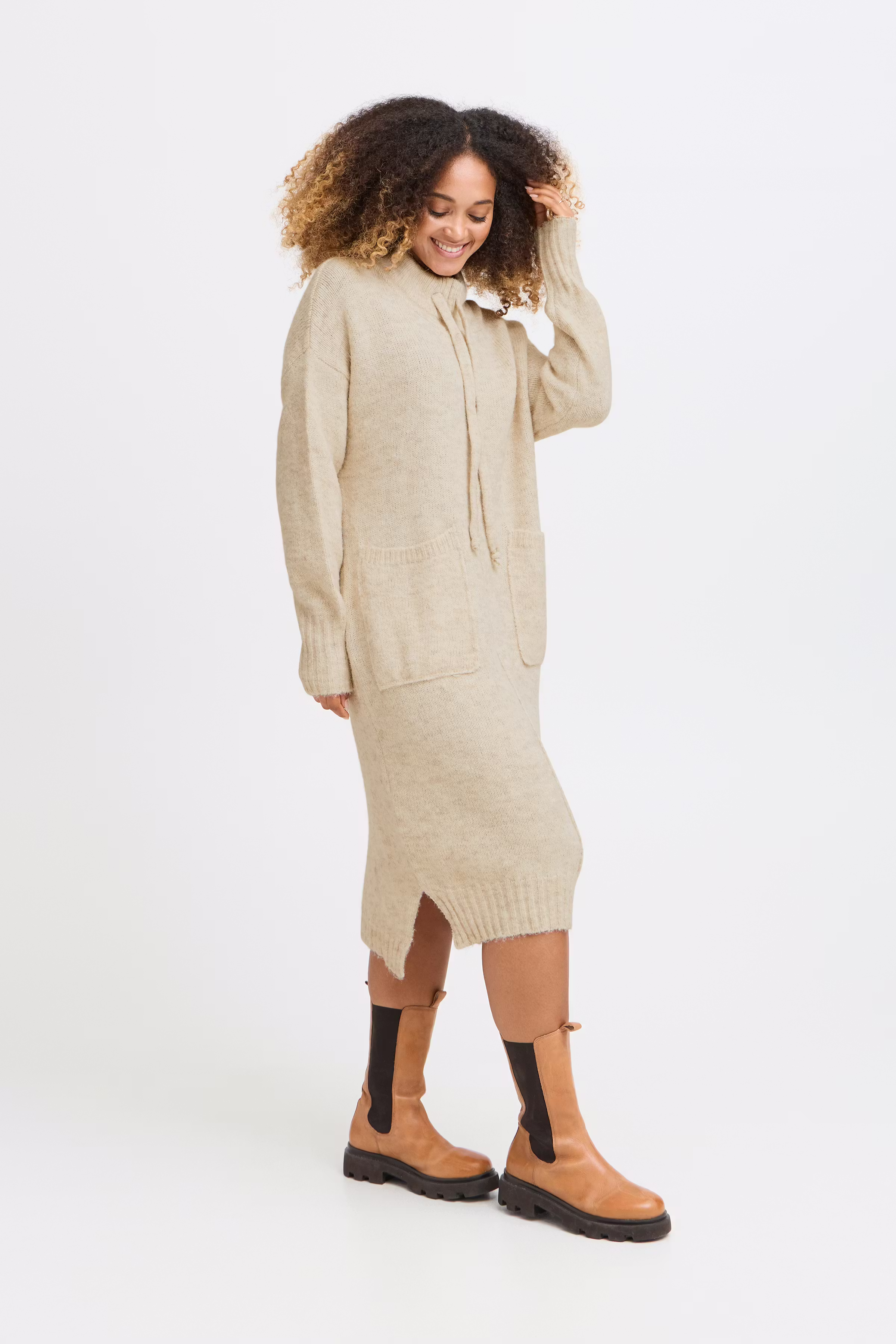 SBBIRAGO Kjole LOOKBOOK FRONT 22100834-130907