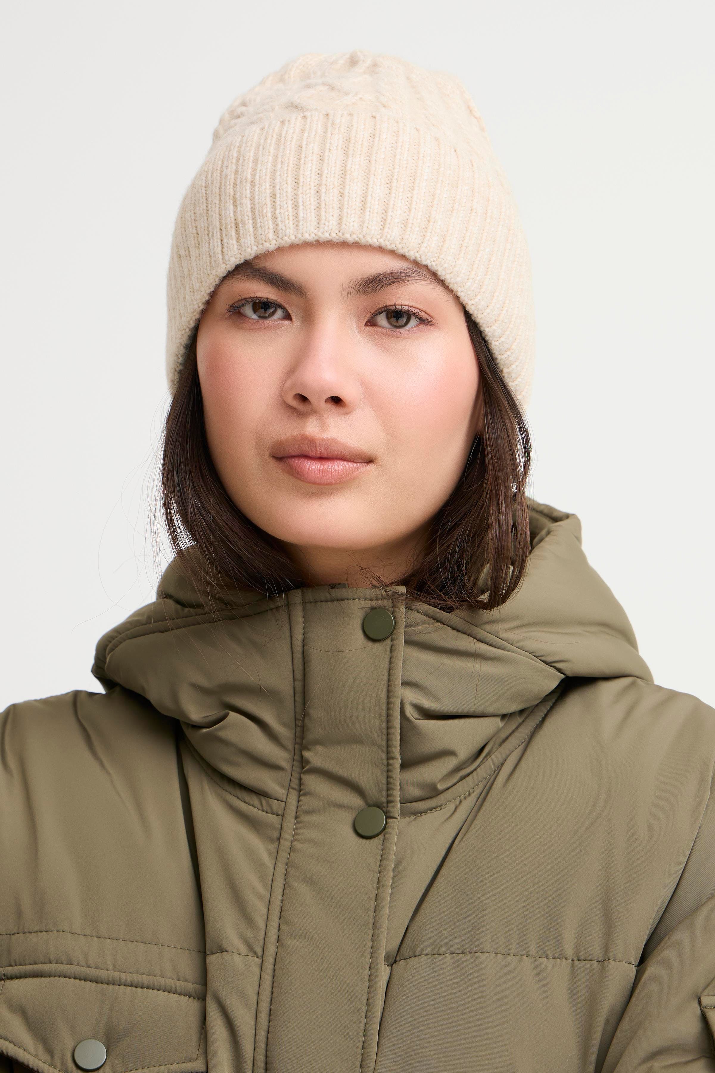 IALUCY Hat LOOKBOOK FRONT 20124379-1304011