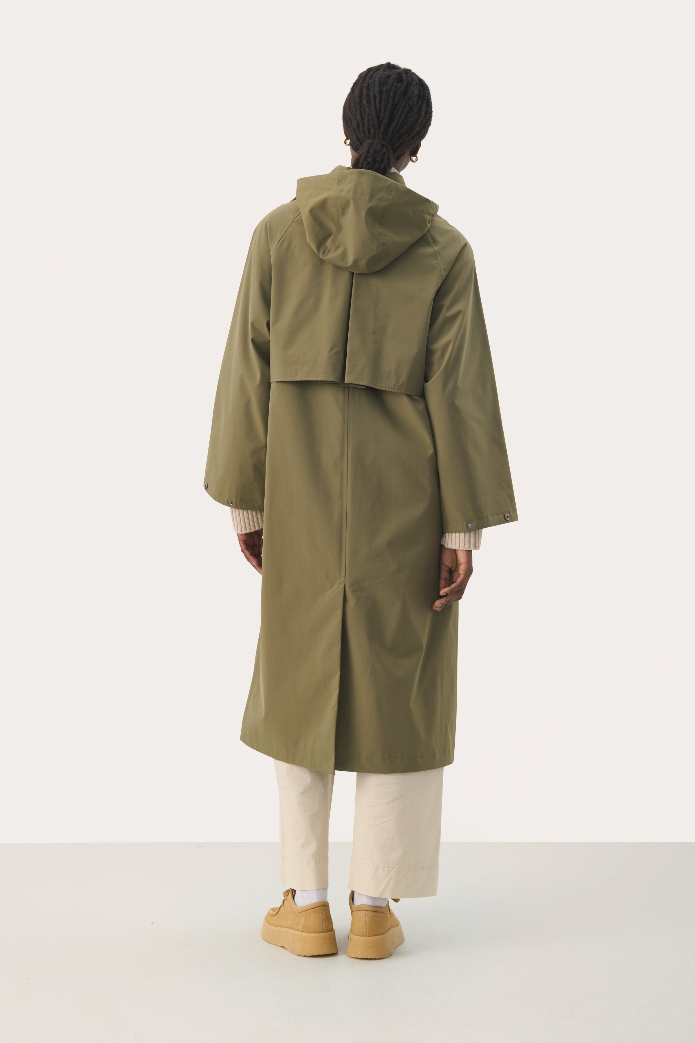 NoirPW Mantel LOOKBOOK BACK 30309201-190510