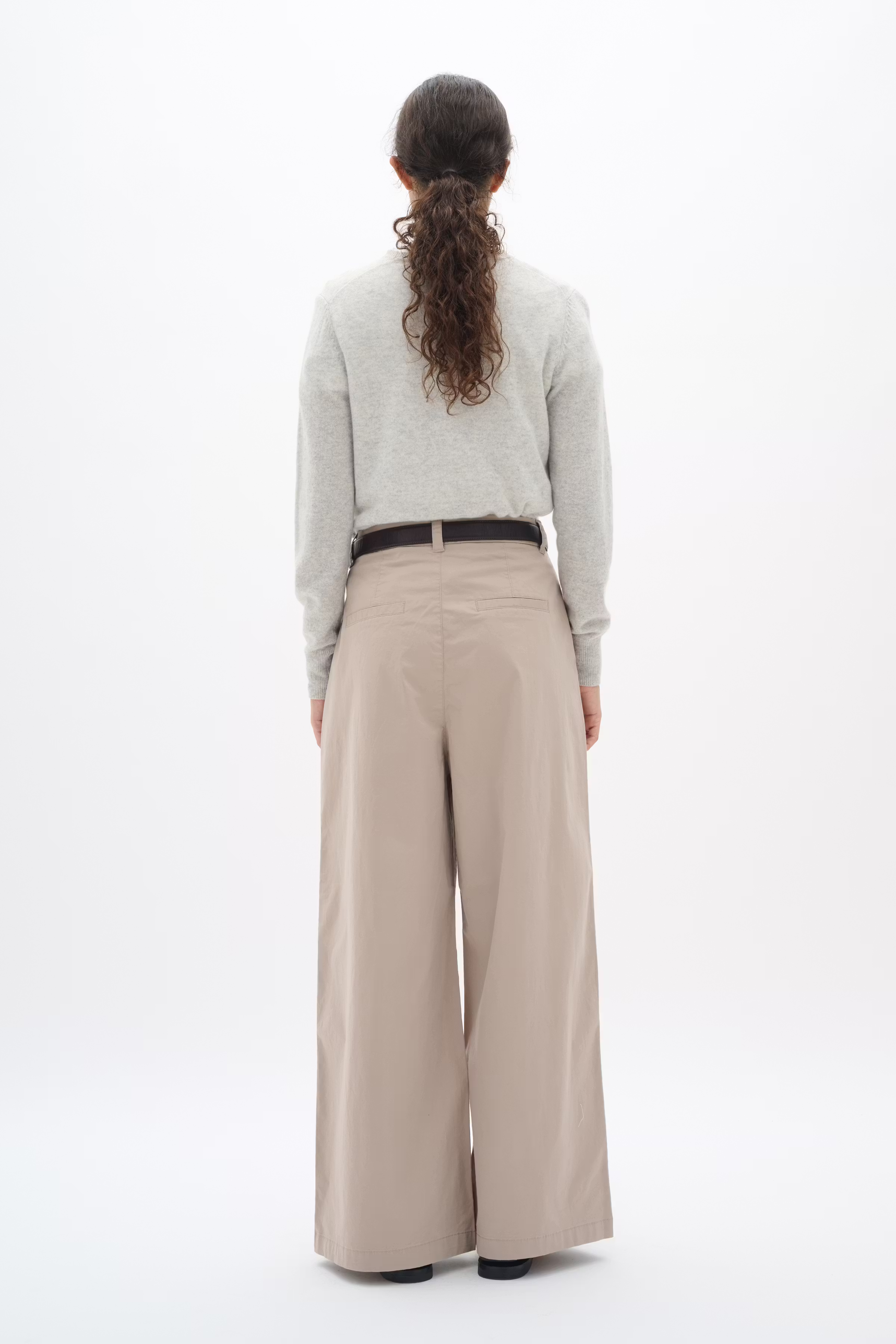 PosyIW Wide Trousers LOOKBOOK BACK 30109167-151506