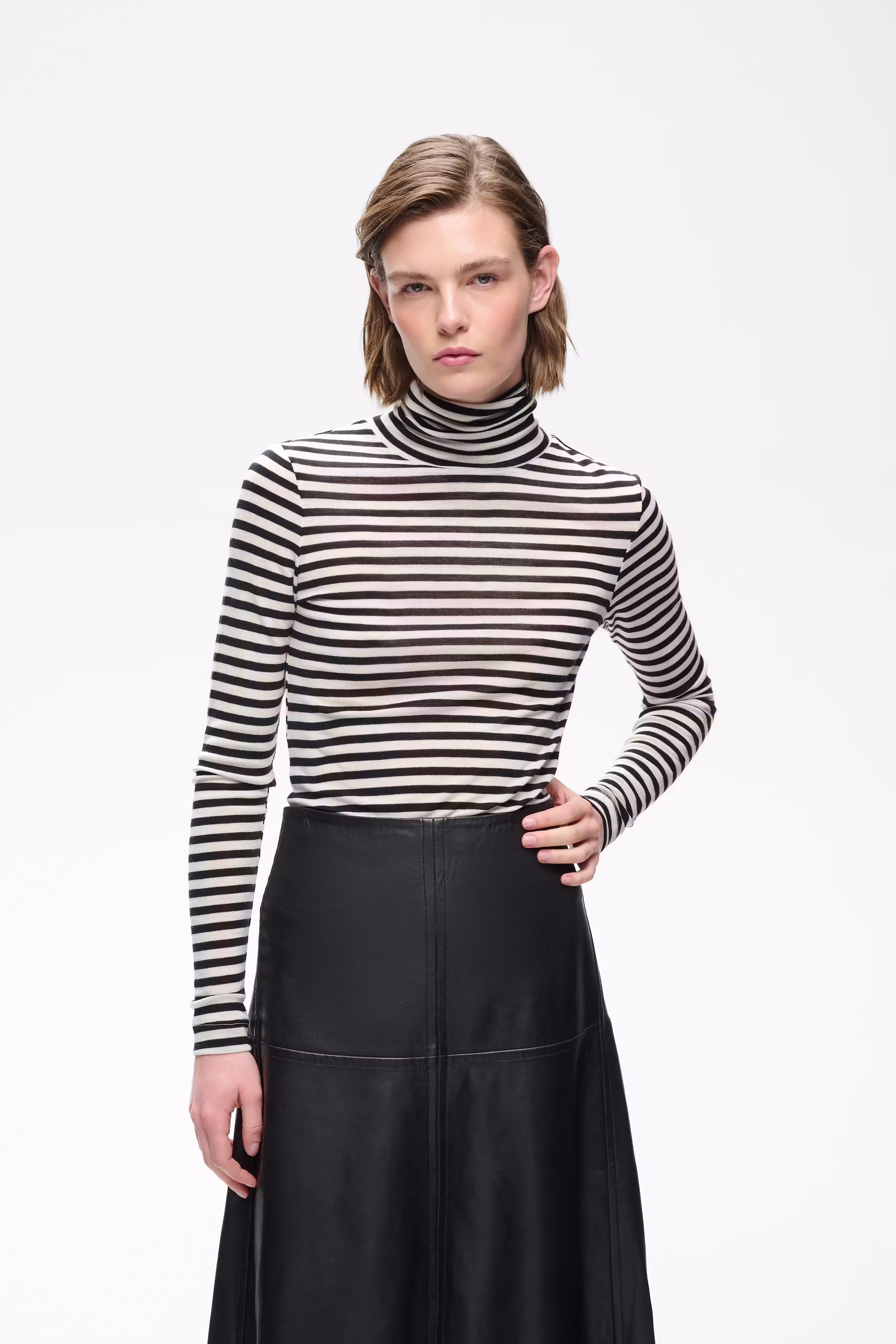 FangIW Ull T-shirt LOOKBOOK FRONT 30106097-303487