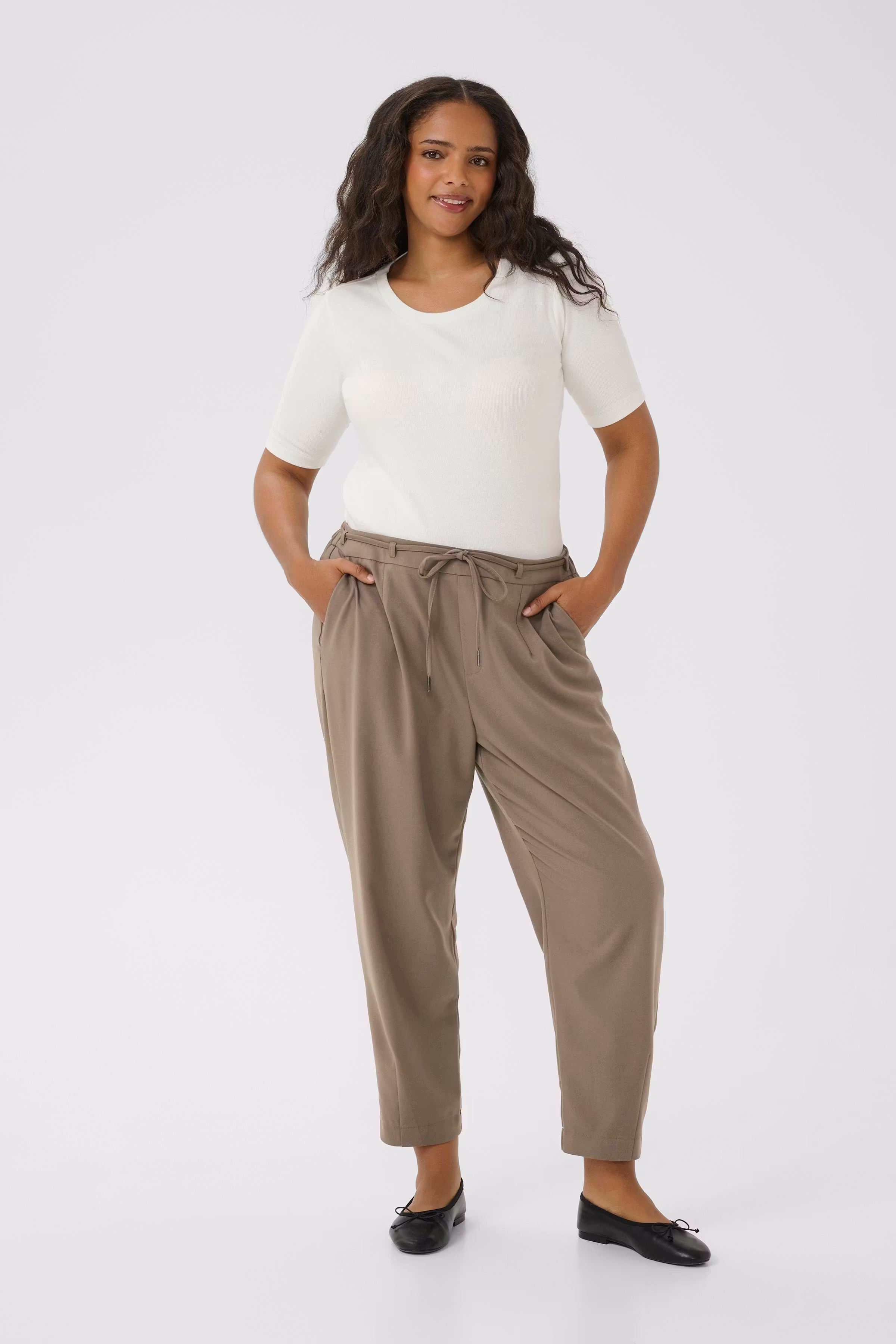 KCmerla Hose LOOKBOOK FRONT 10583986-190808