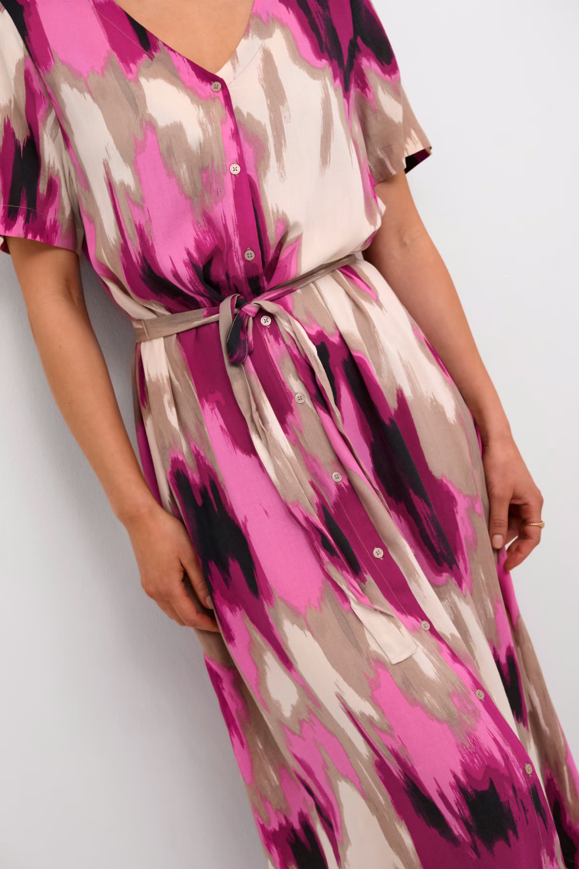 KAbeathe Kleid LOOKBOOK DETAIL 10508894-106682