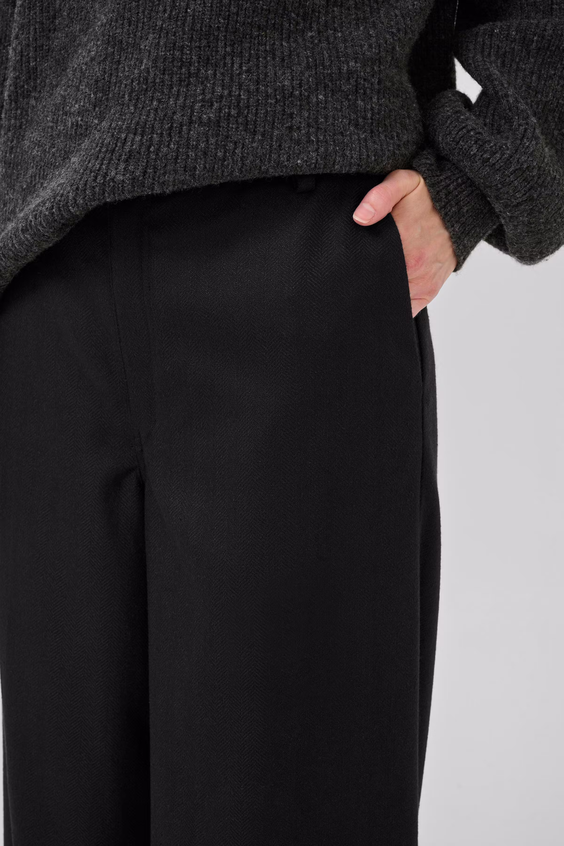 EmmyMW Broek LOOKBOOK DETAIL 10705217-100031