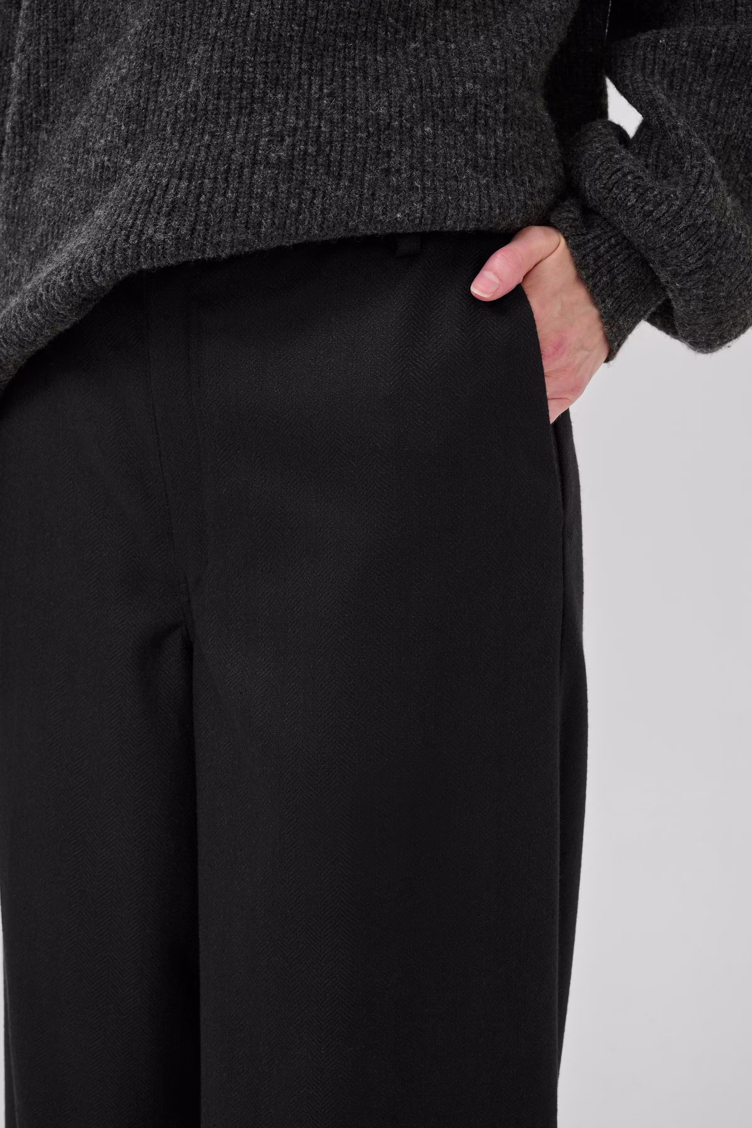 EmmyMW Hose LOOKBOOK DETAIL 10705217-100031