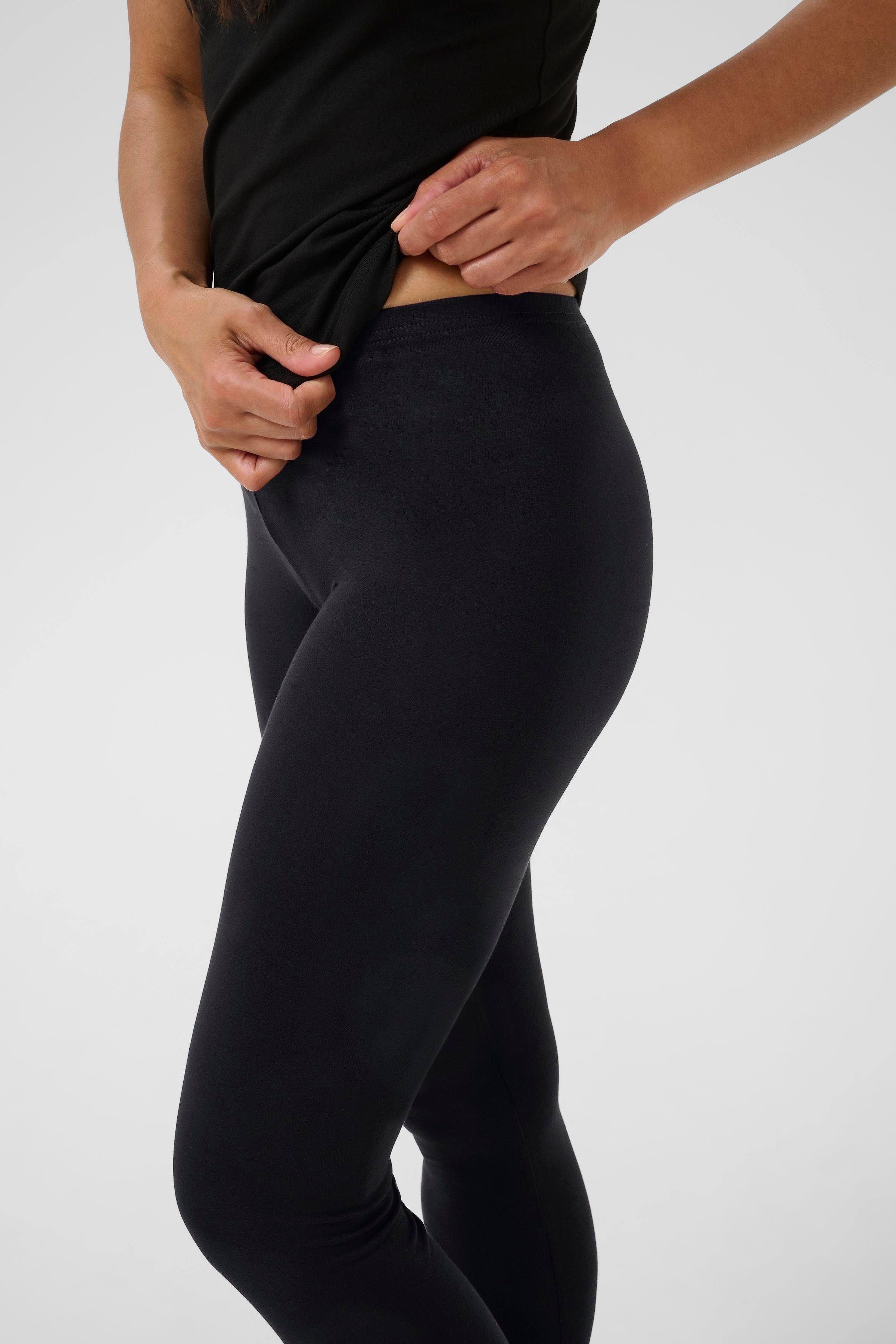 Slip LOOKBOOK DETAIL 40100658-4009000