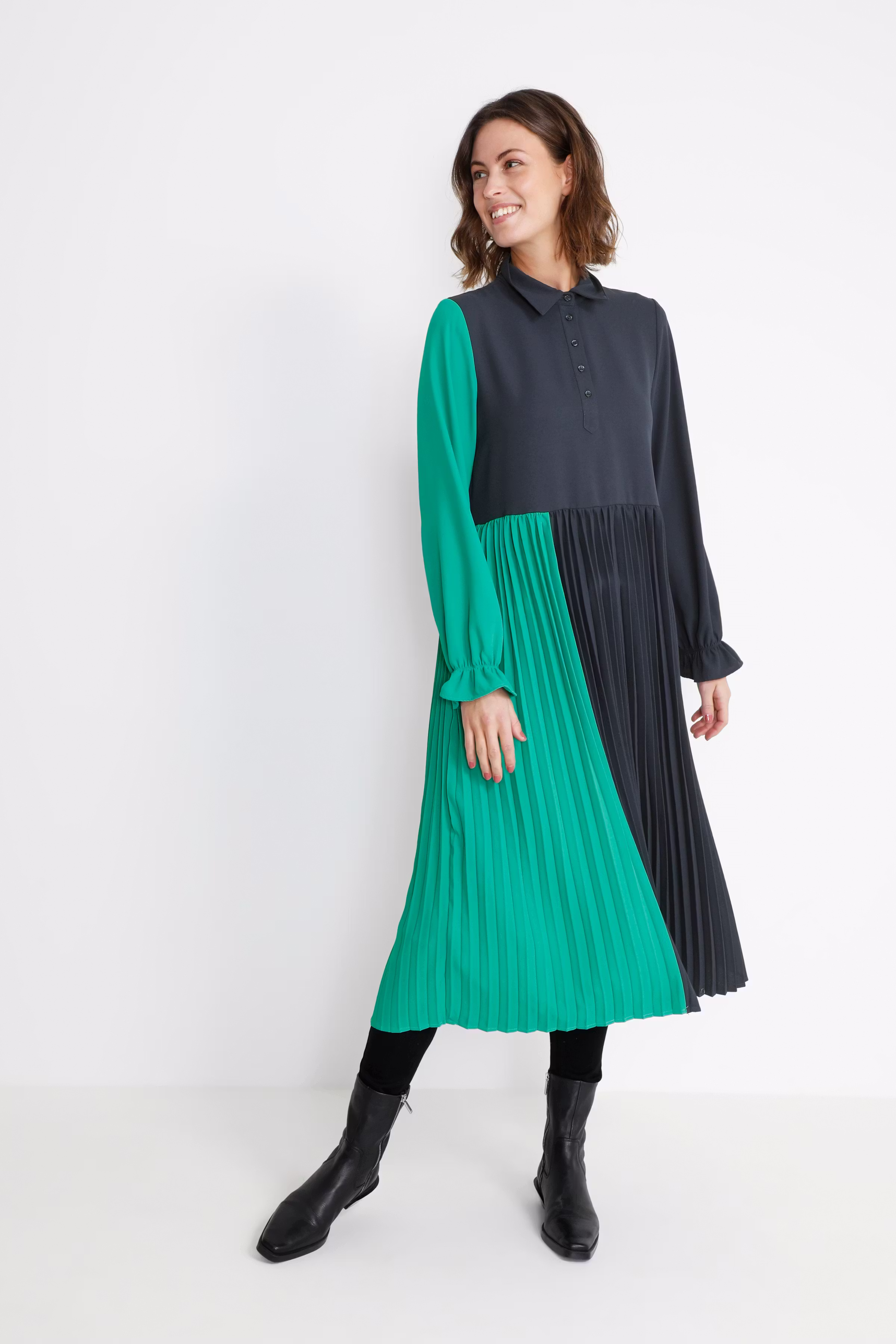CUbetty Kjole LOOKBOOK FRONT 50108039-194011