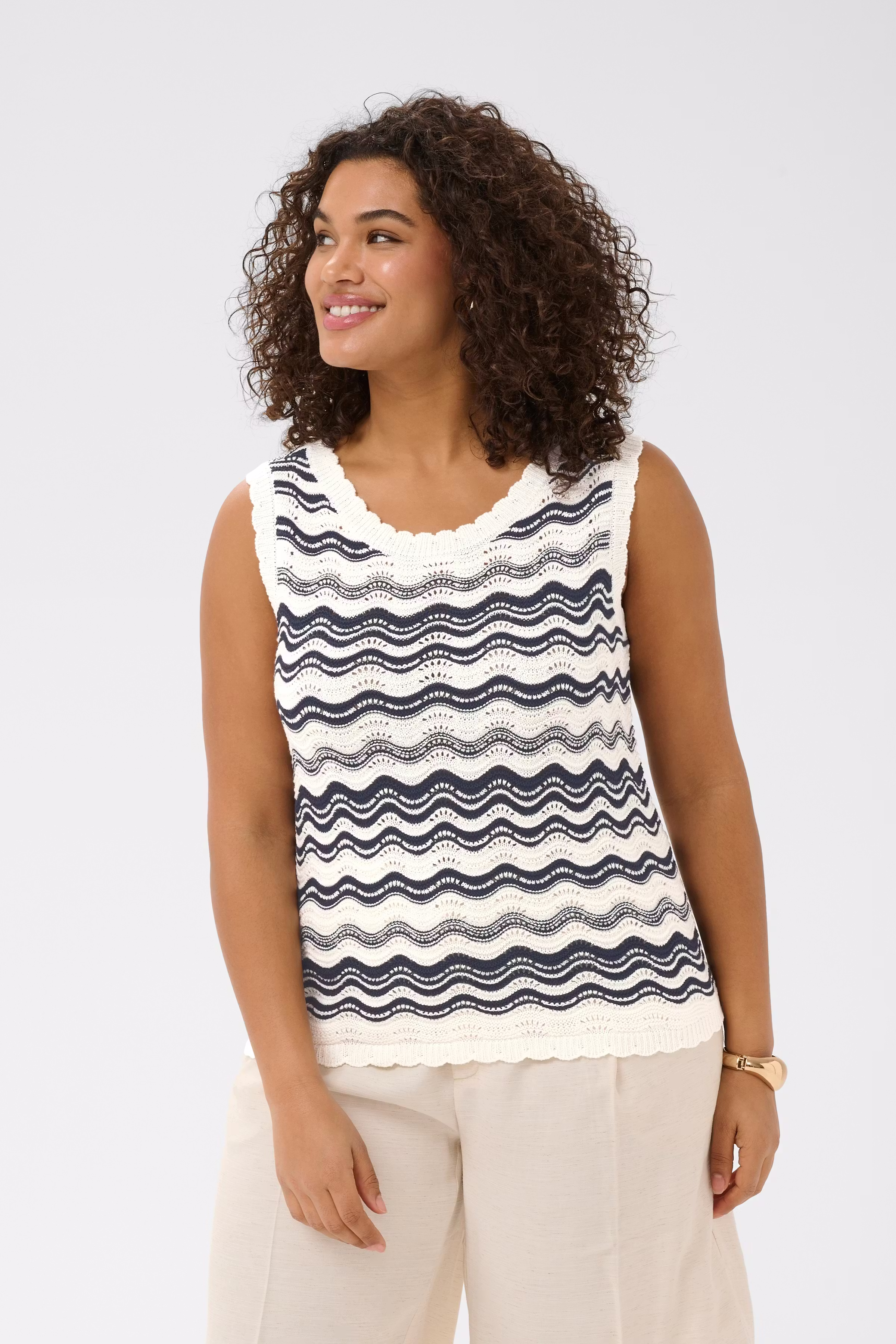 KCania Slipover LOOKBOOK FRONT 10584134-109285