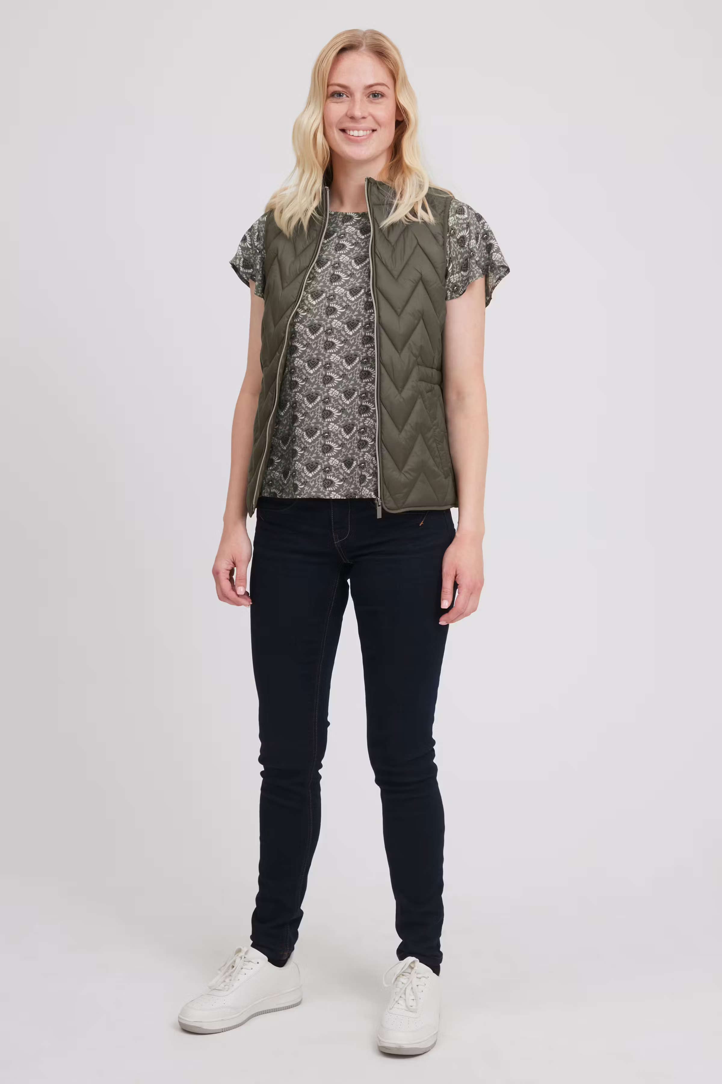 FRBAPADDING Weste oberbekleidung LOOKBOOK FRONT 20609338-190506