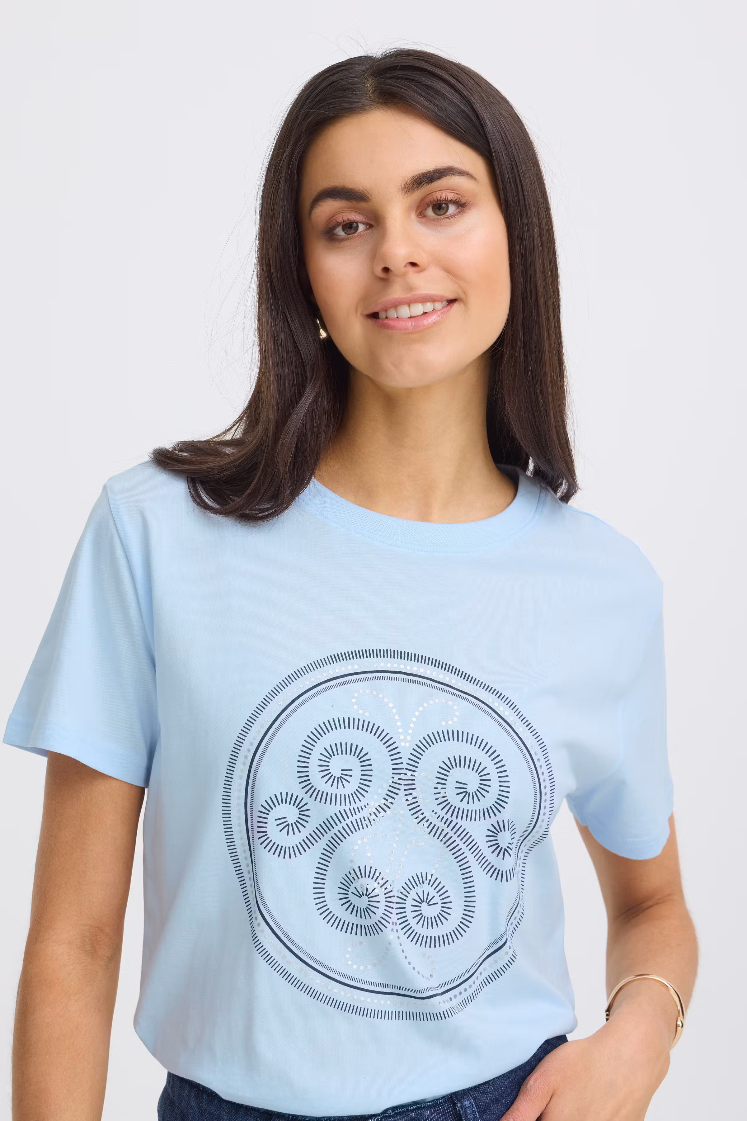 FRZARY T-shirt LOOKBOOK DETAIL 20618107-900014586