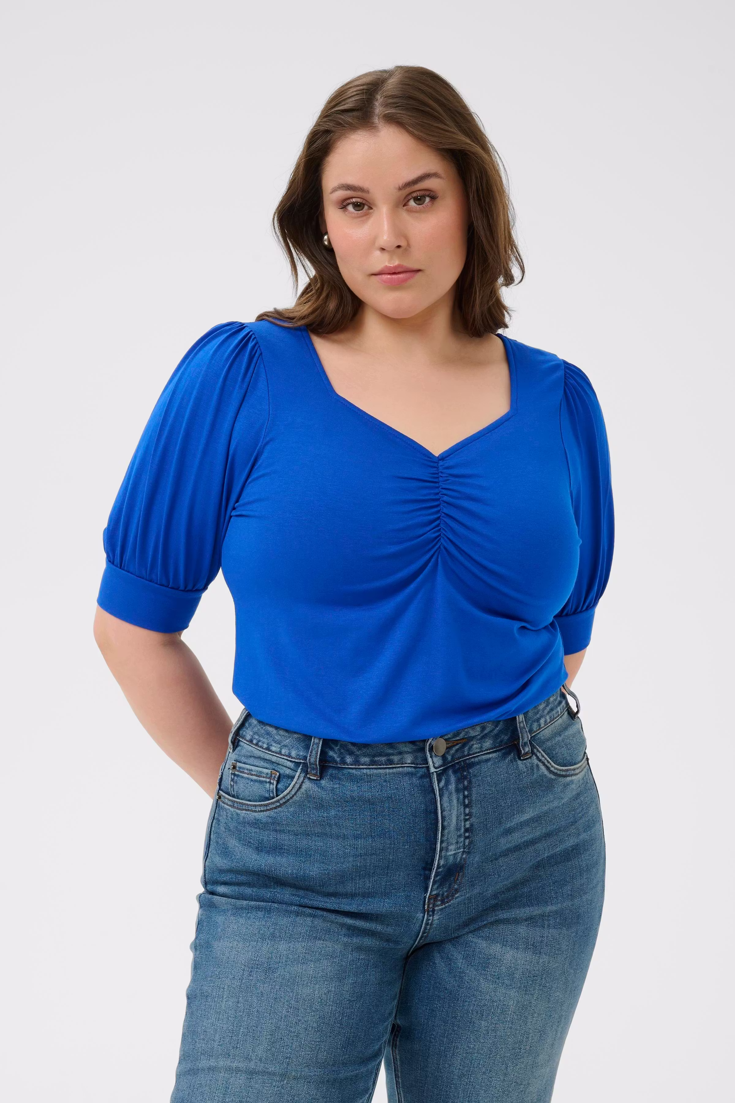 KCsissy Blouse LOOKBOOK FRONT 10581401-193952