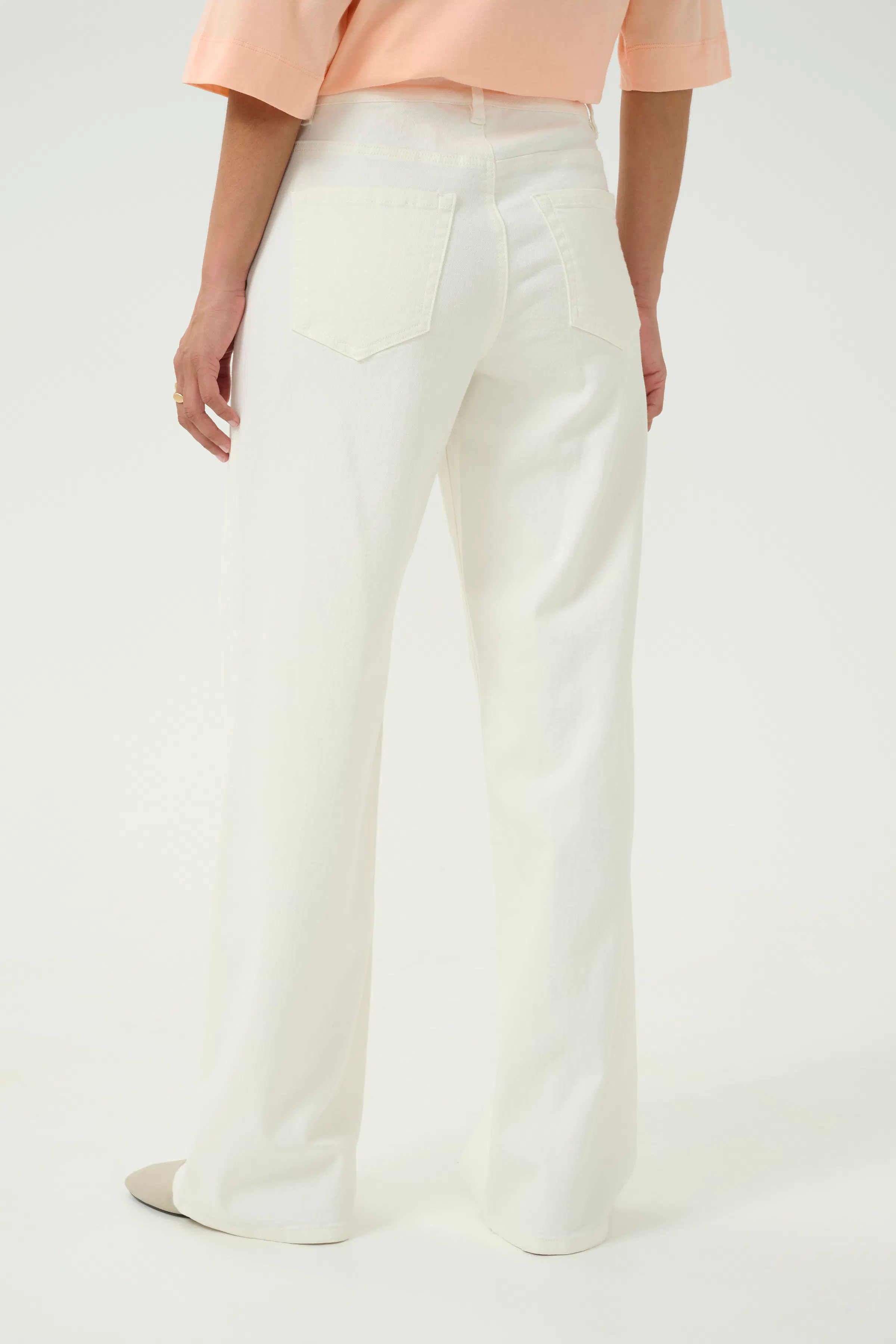 KAkarla Wide Jeans LOOKBOOK BACK 10509834-110602