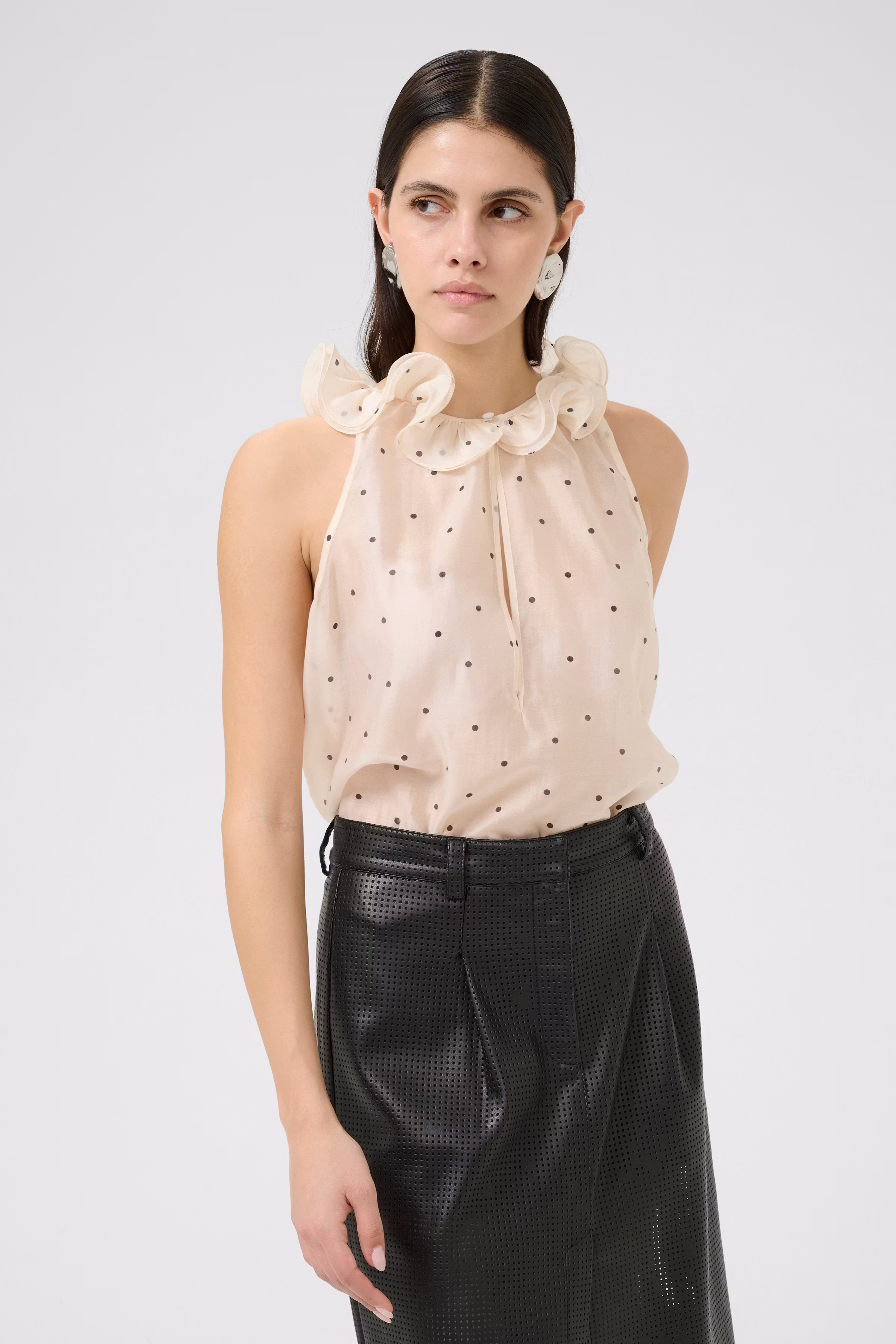 KBCaroline Top LOOKBOOK FRONT 10105720-108863