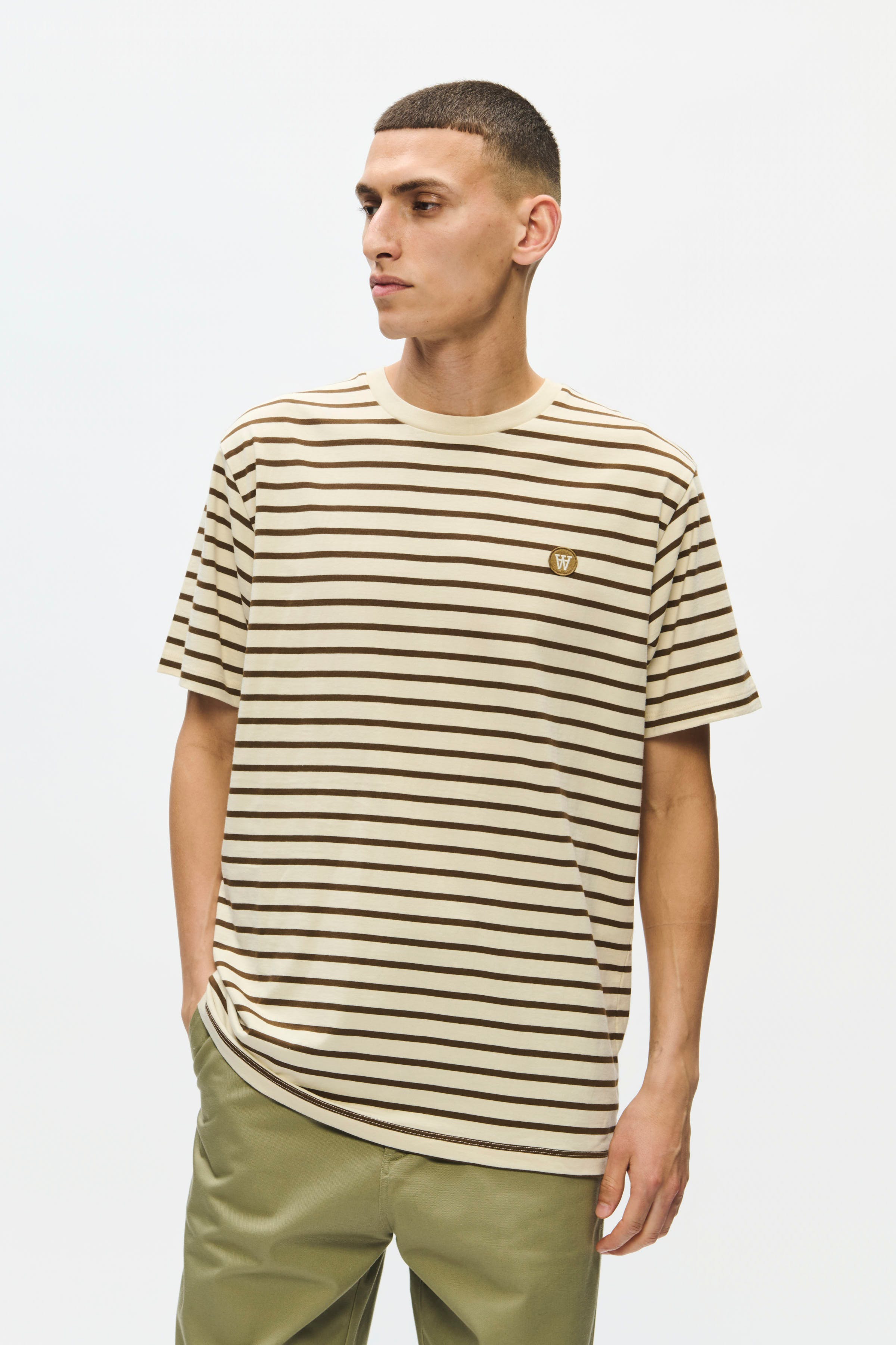 WWAce Stripe T-shirt LOOKBOOK FRONT 30251373-190815