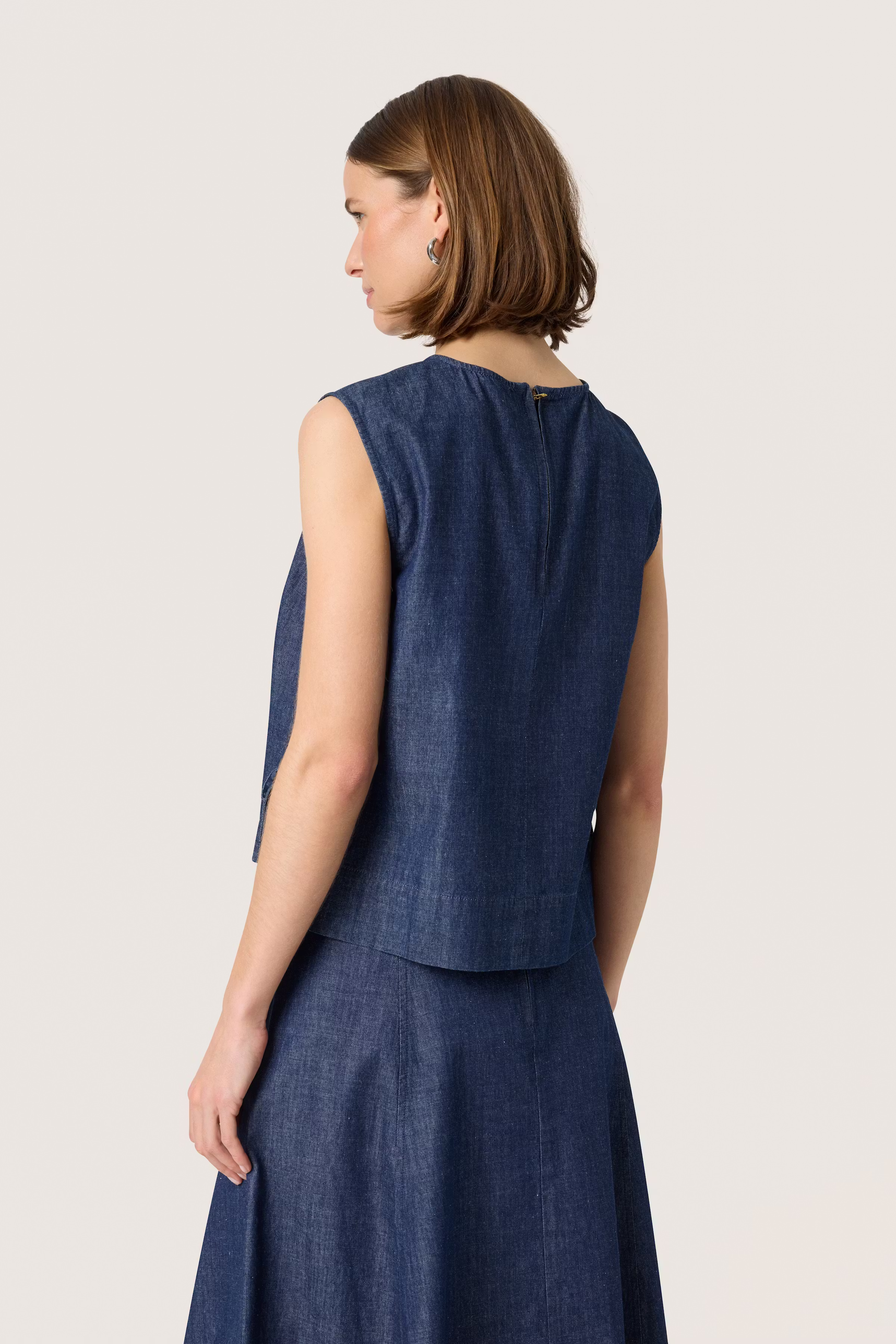 SLChamy Top LOOKBOOK BACK 30408496-301728