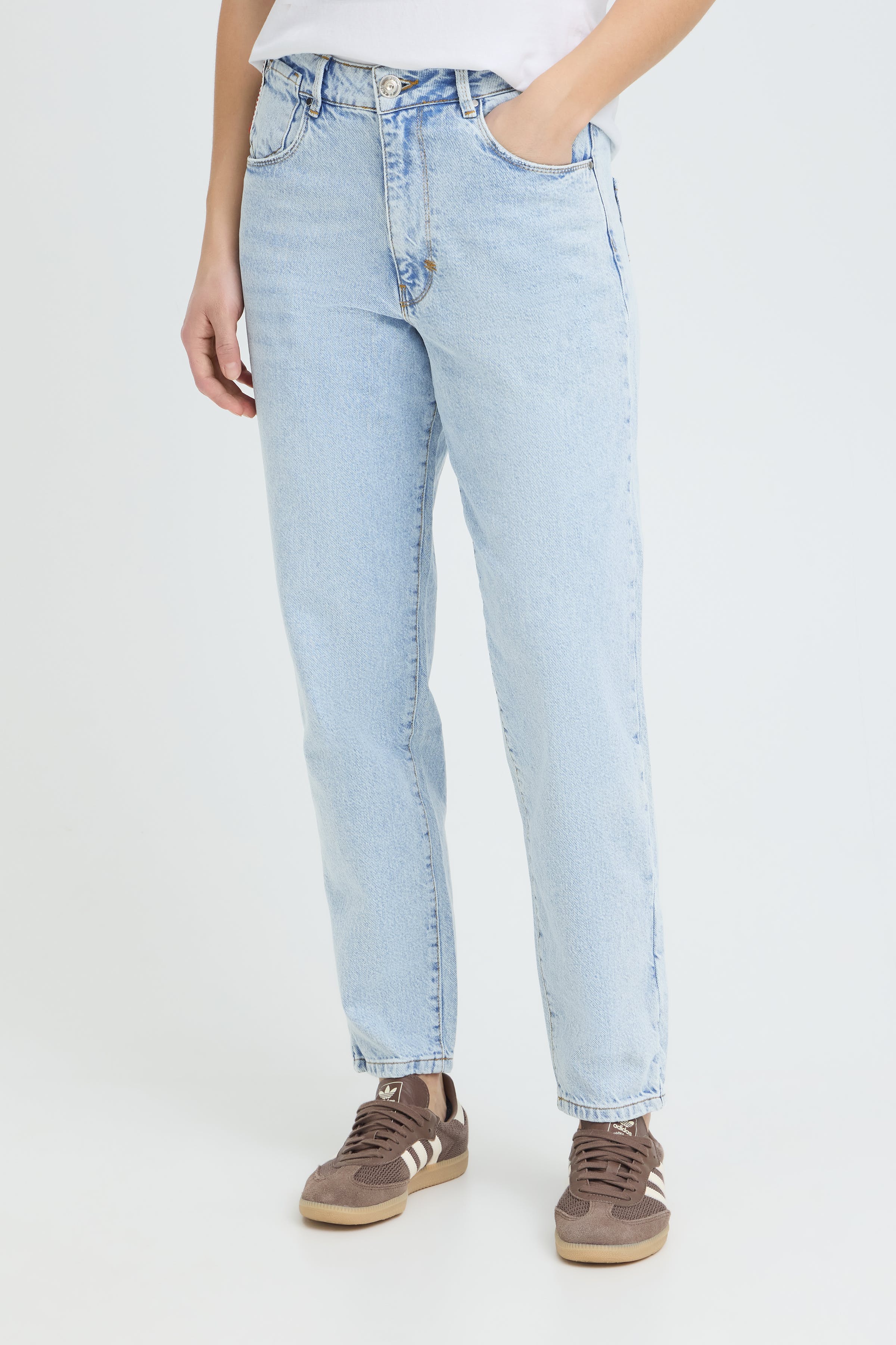 PZWHITNEY UHW Jeans, Ankl, Tapered Leg LOOKBOOK FRONT 50208815-200008