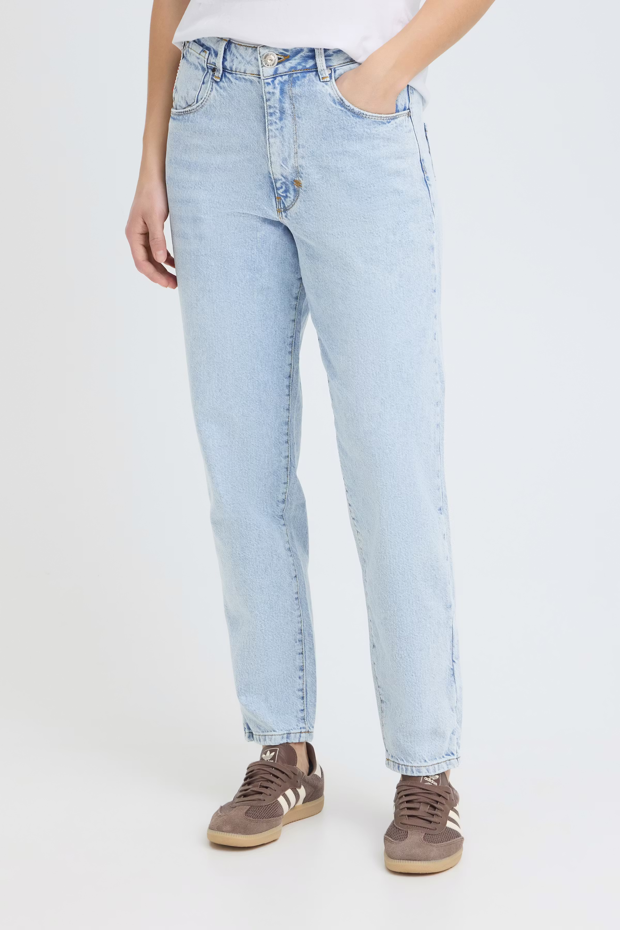 PZWHITNEY UHW Jeans, Ankl, Tapered Leg LOOKBOOK FRONT 50208815-200008