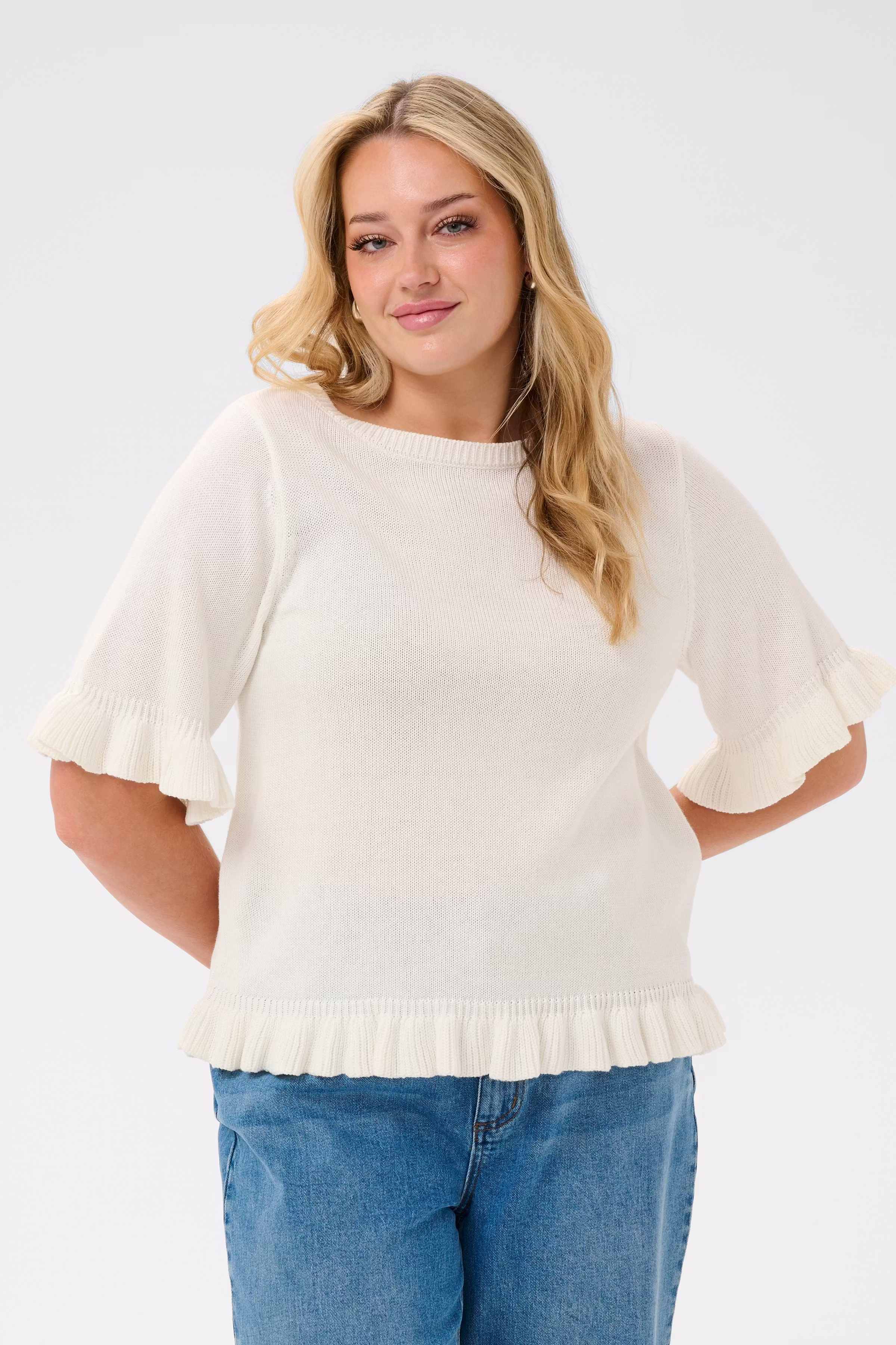 KClindsy Pullover LOOKBOOK FRONT 10584107-110602