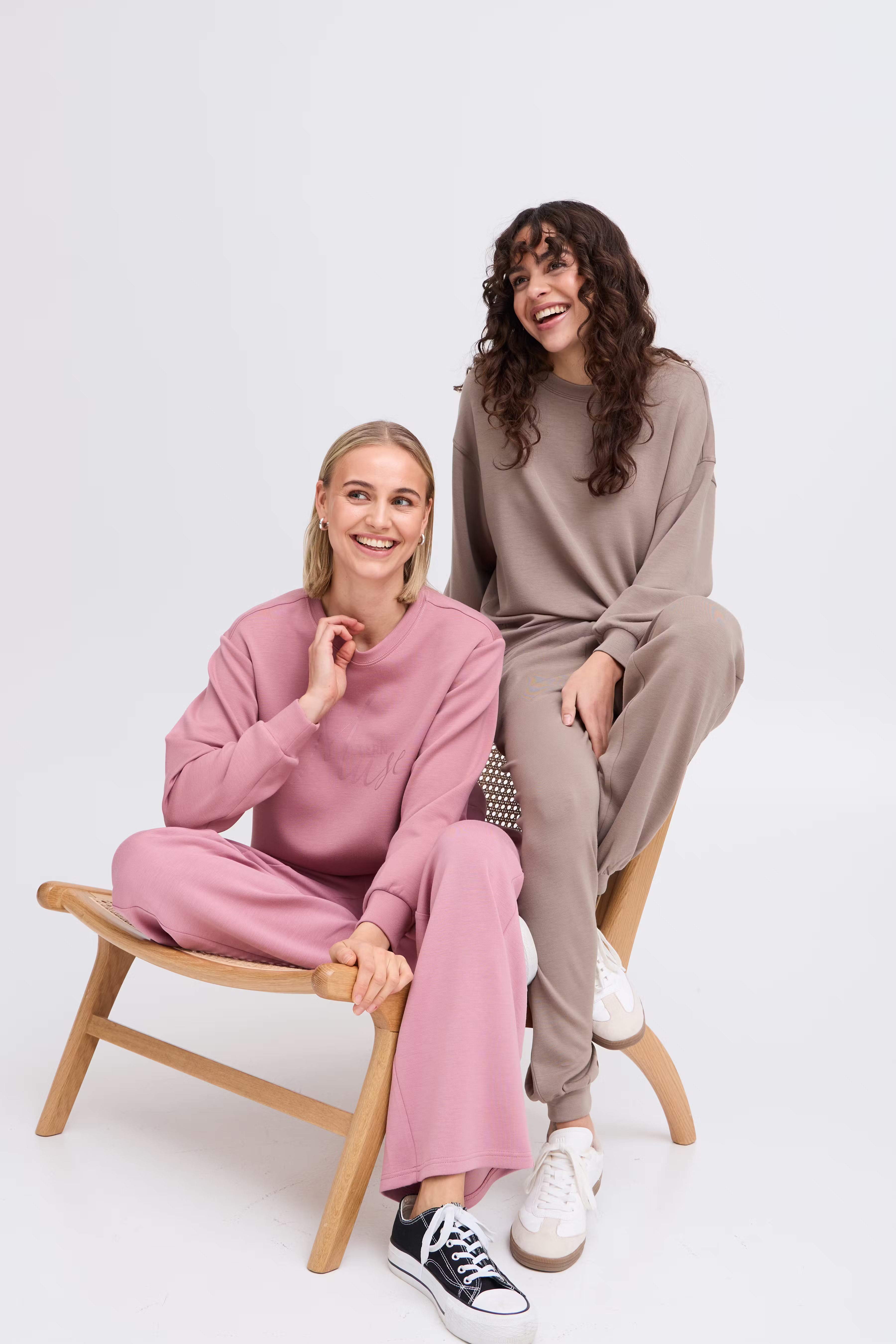 FRAURORA Pants Casual LOCATION NONE 20615556-171512