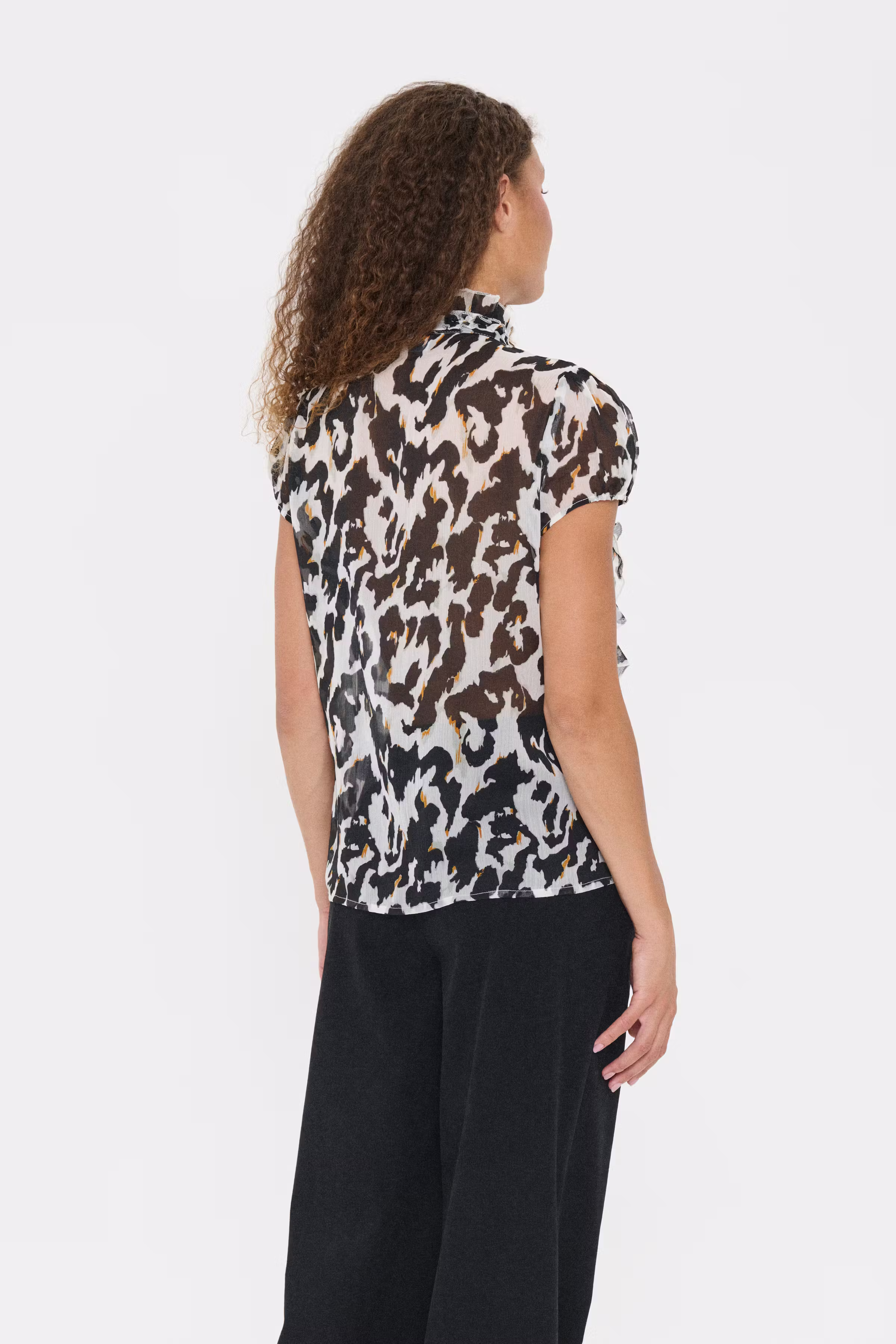 LiljaSZ Shirt LOOKBOOK BACK 30512464-304111