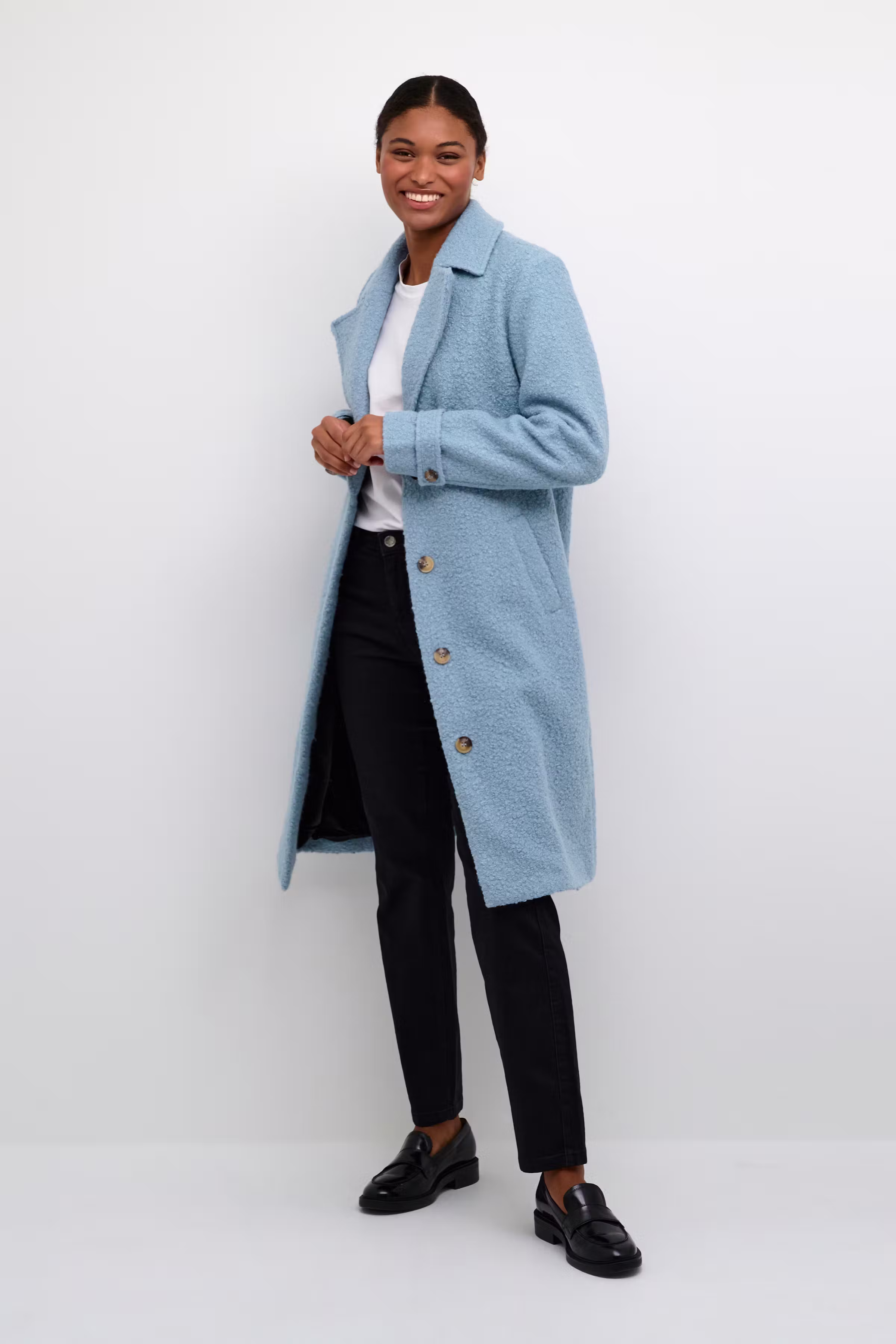 KAanne Coat LOOKBOOK FRONT 10506924-174021