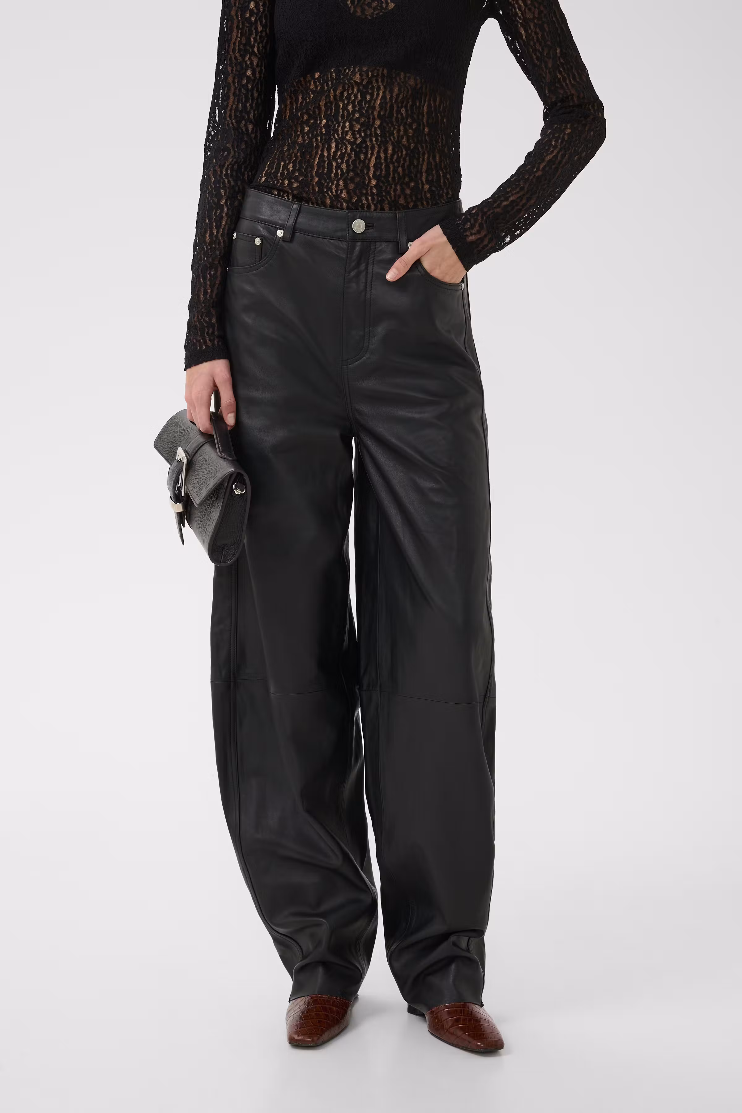 GZchaela Barrel læderbukser LOOKBOOK FRONT 10911606-100017