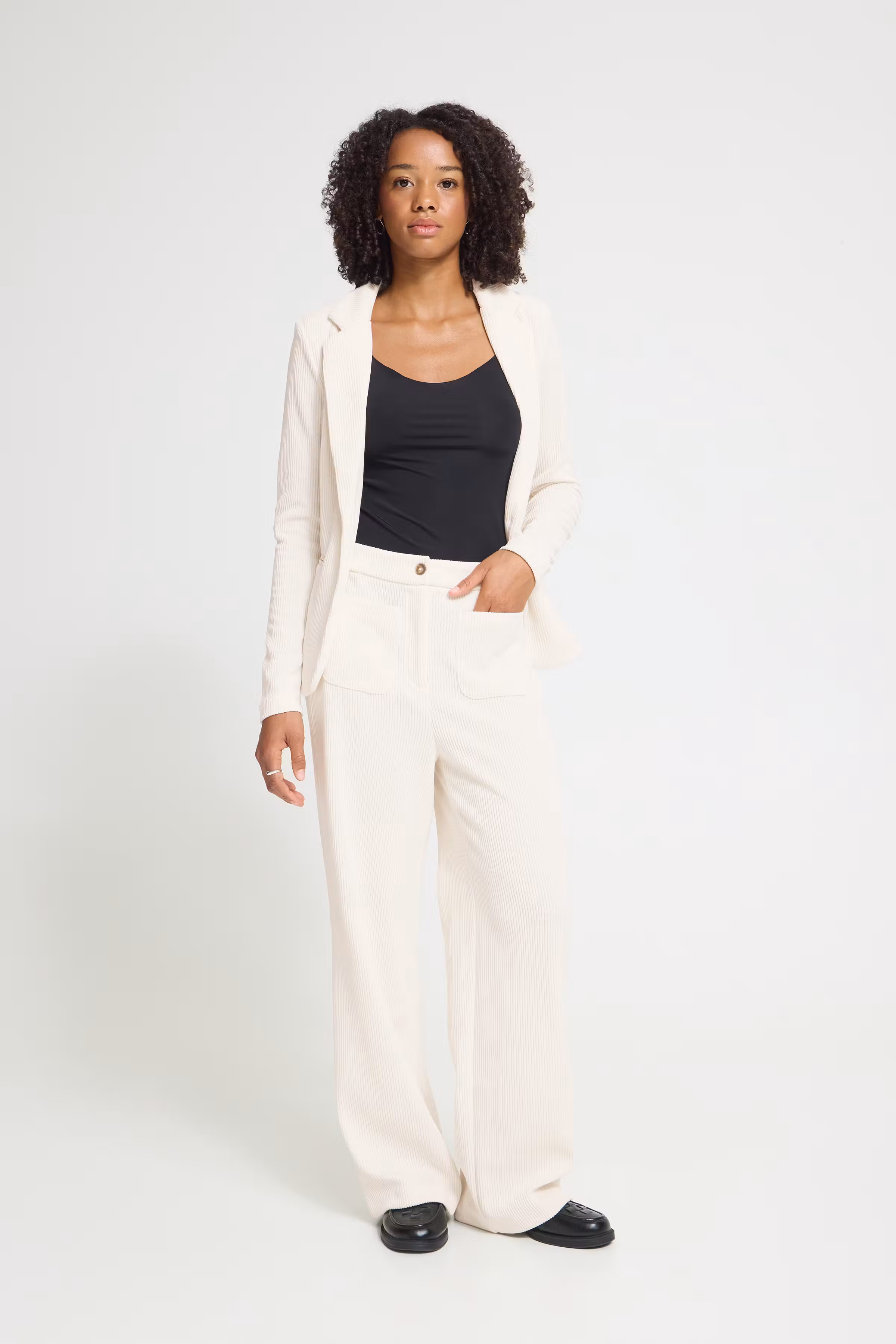 IHKATE Bukser LOOKBOOK FRONT 20125236-130905