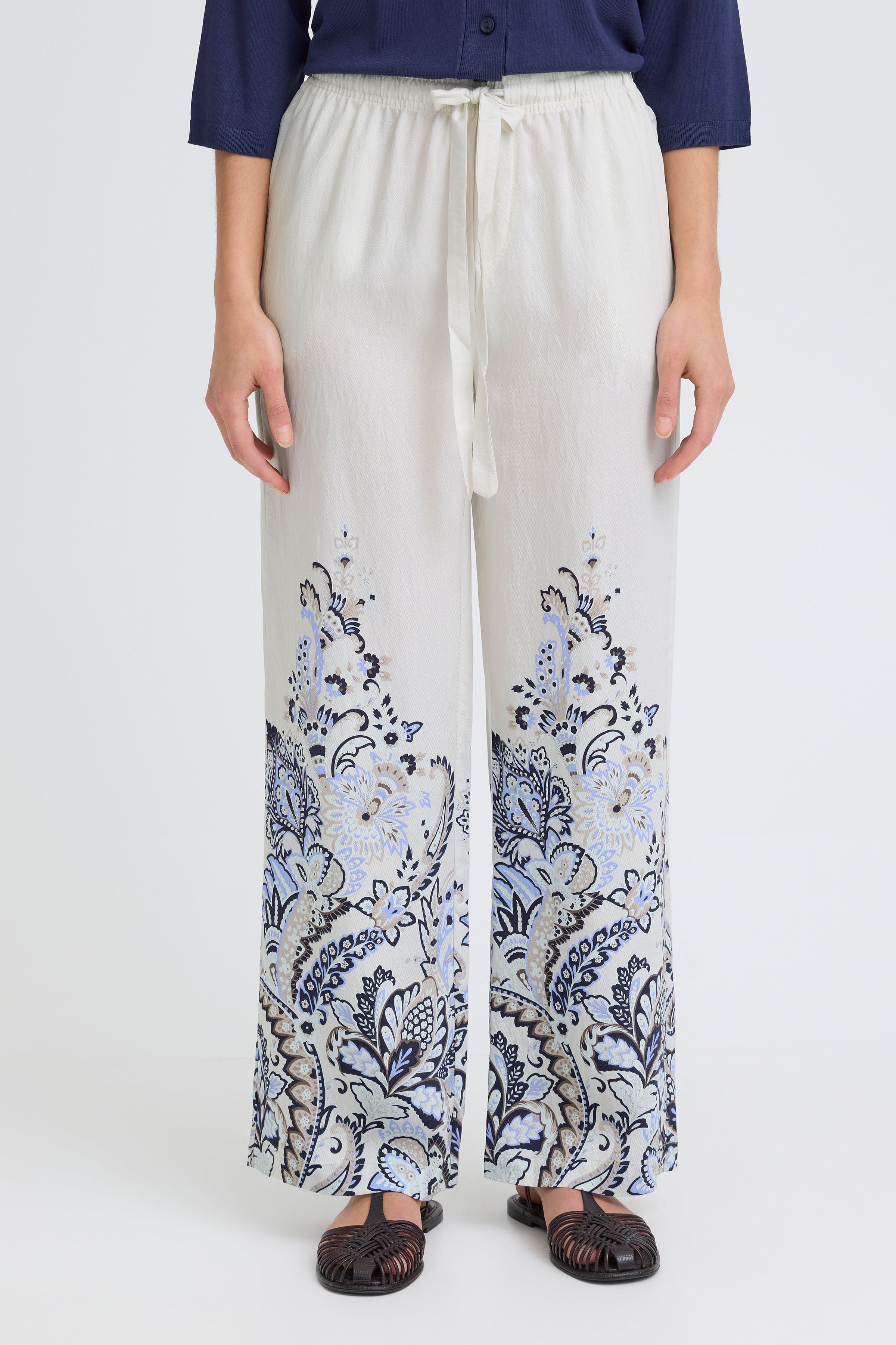 FRADARA Hose LOOKBOOK FRONT 20617732-900009587