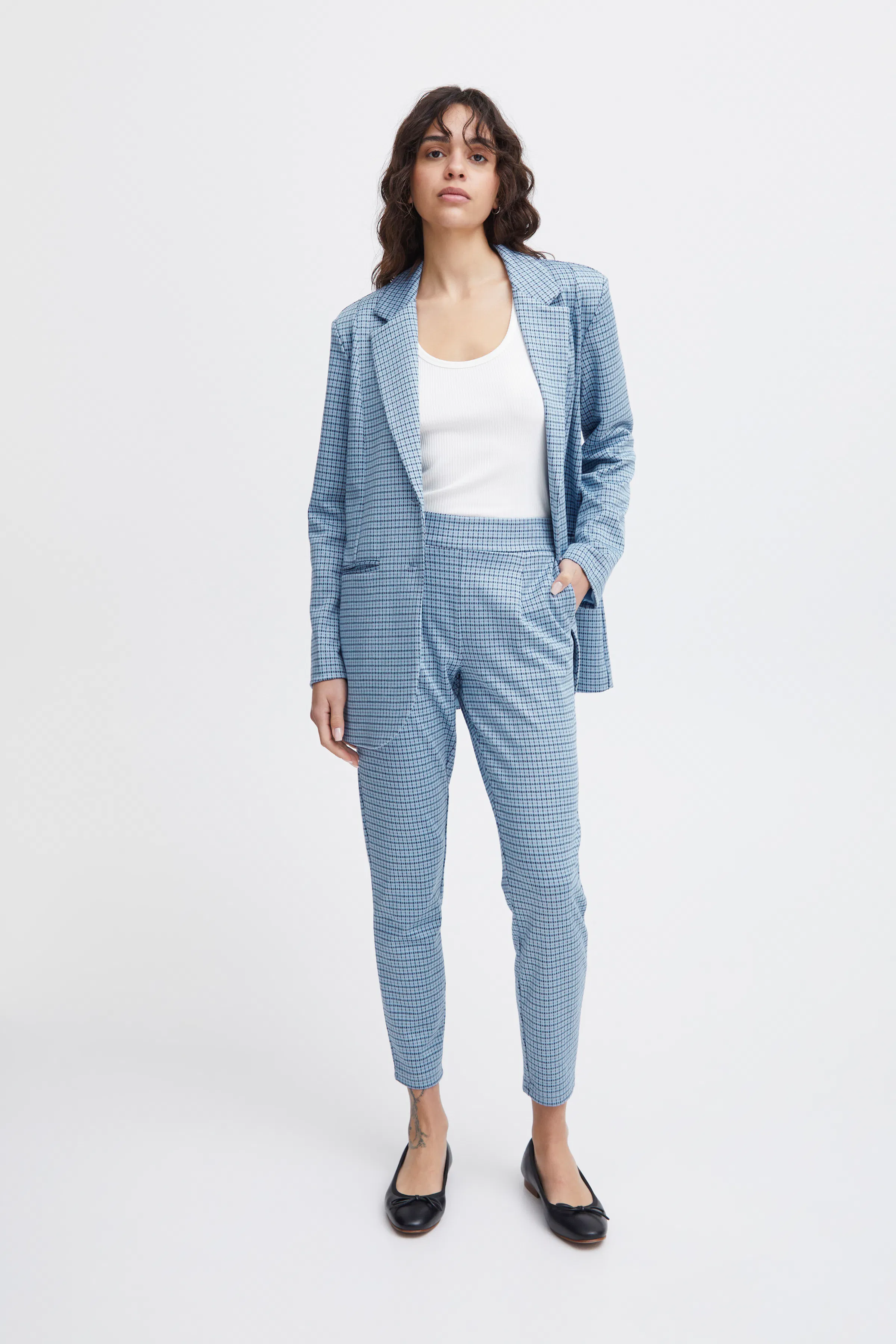 IHKATE Hose LOOKBOOK FRONT 20115721-164020