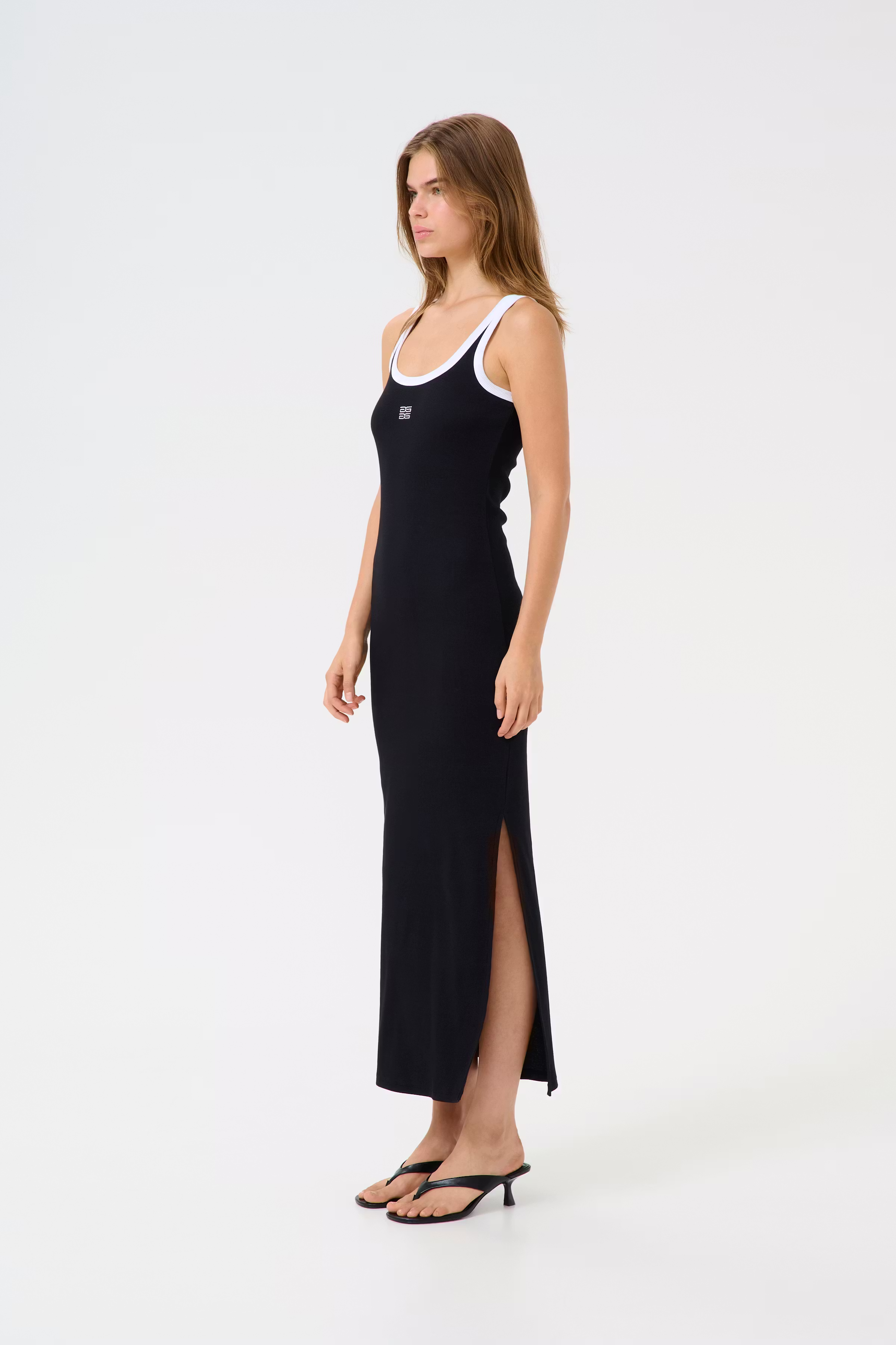 GZdrew Dress LOOKBOOK FRONT 10910276-100017