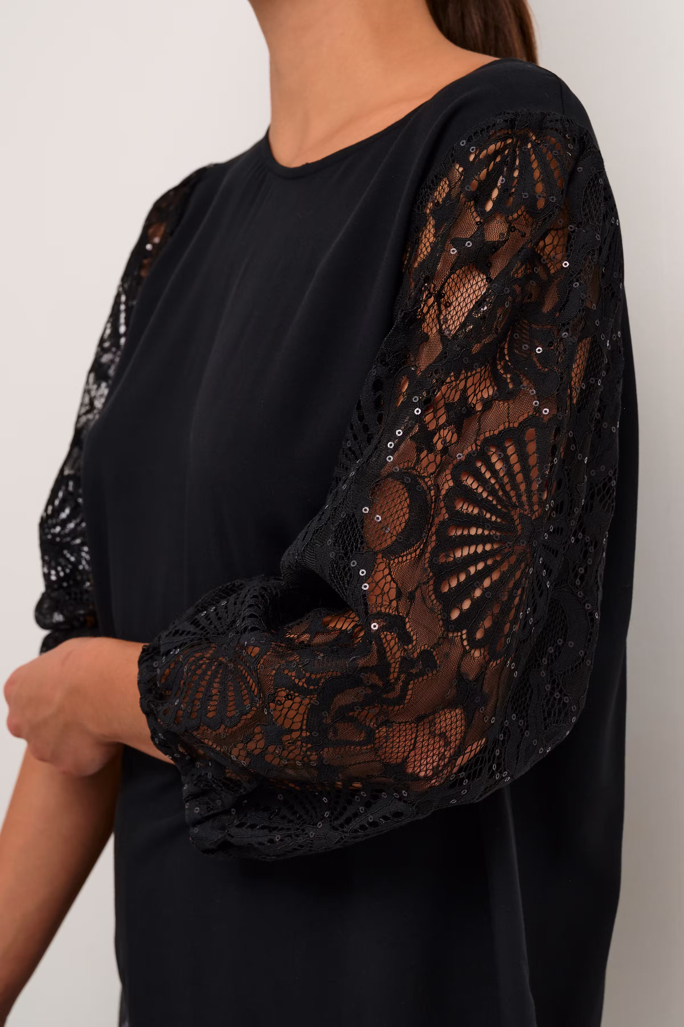 KAemilia Blouse en dentelle LOOKBOOK DETAIL 10509343-100121