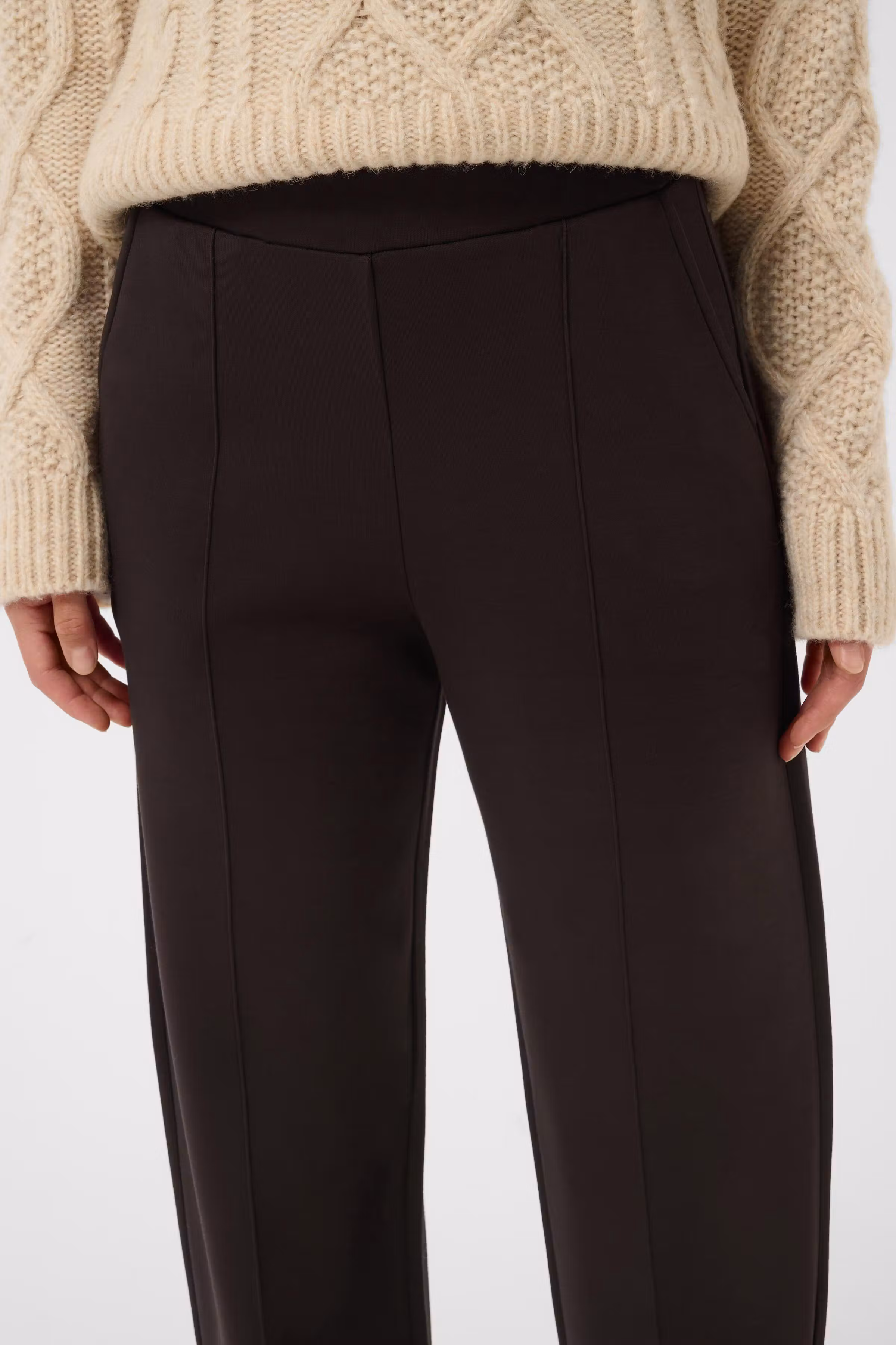 ZenaPW Hose LOOKBOOK DETAIL 30310294-191106