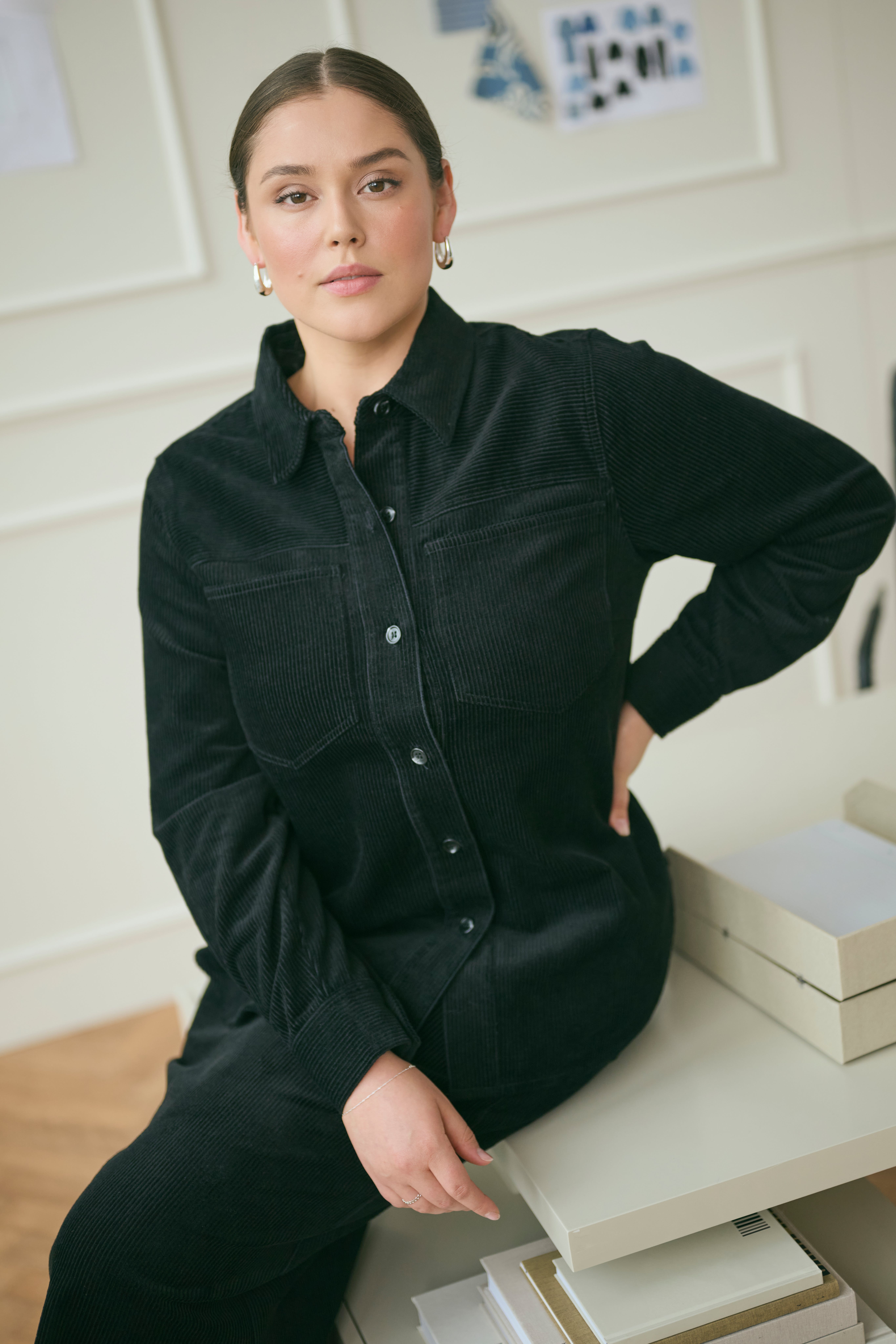 KCkirstin Shirt in Corduroy LOCATION NONE 10583617-100121