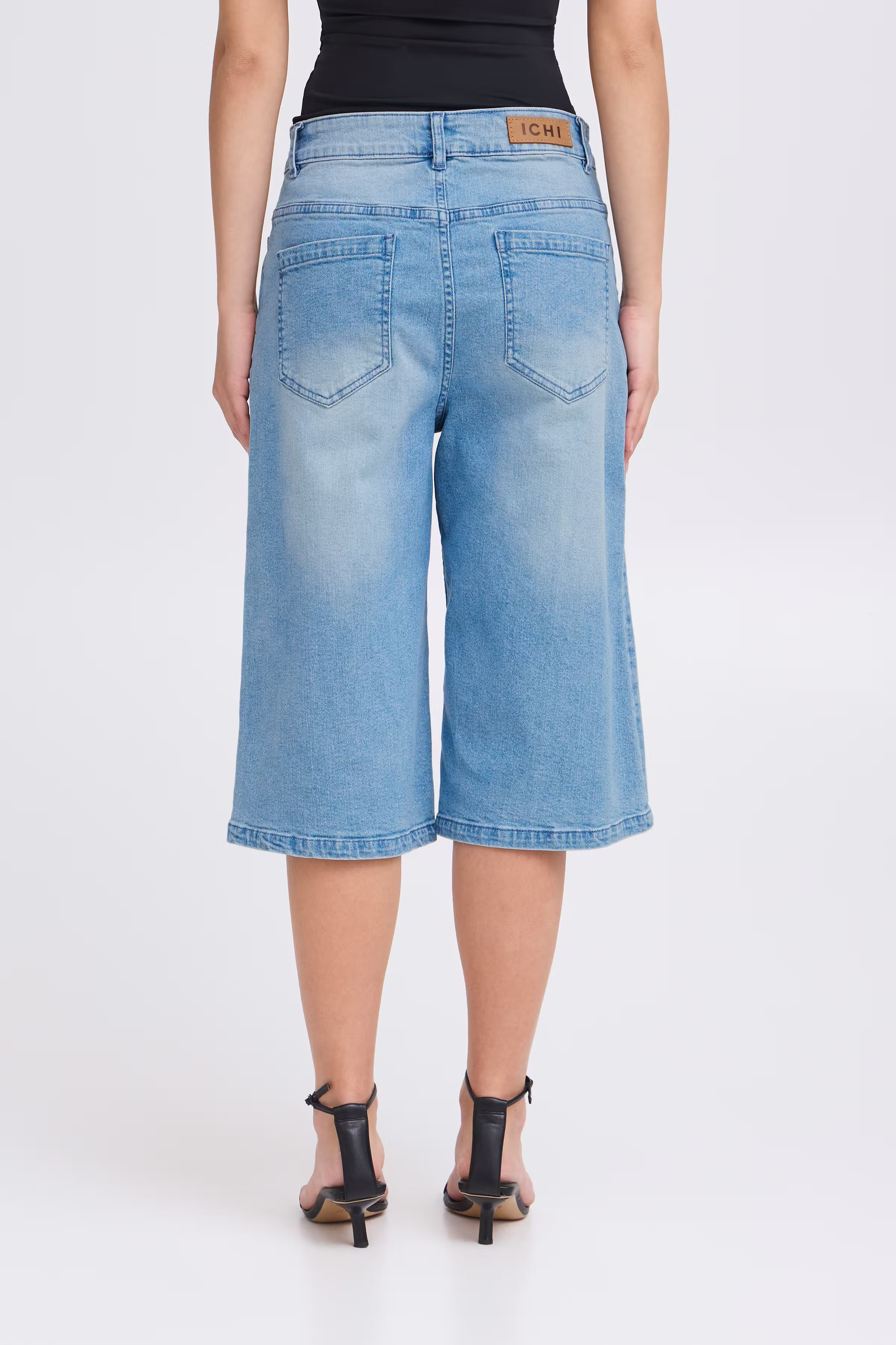 IHCALLY Denim shorts LOOKBOOK BACK 20122663-200792