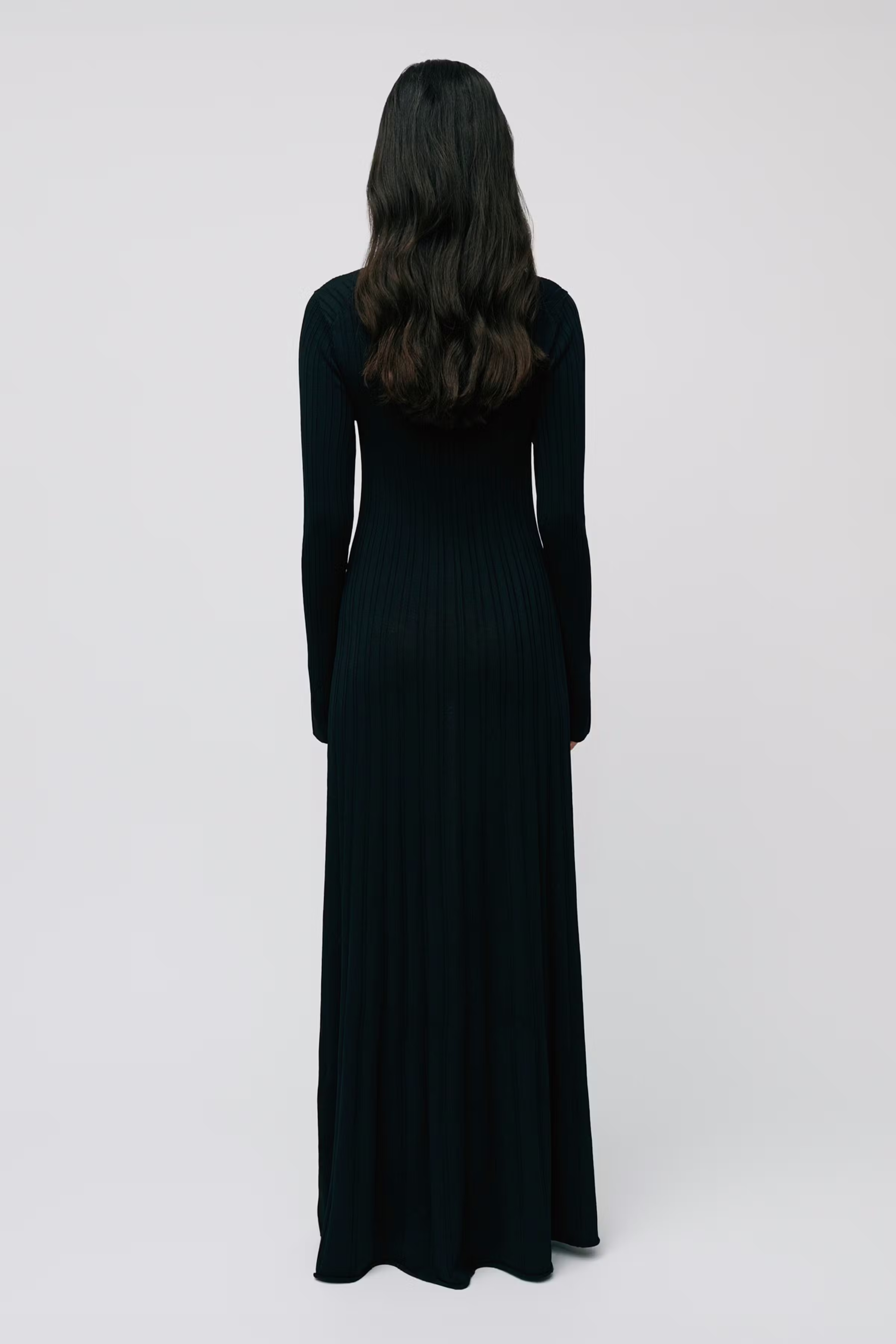 KOURTNEY Kleid LOOKBOOK BACK 30600376-BK999