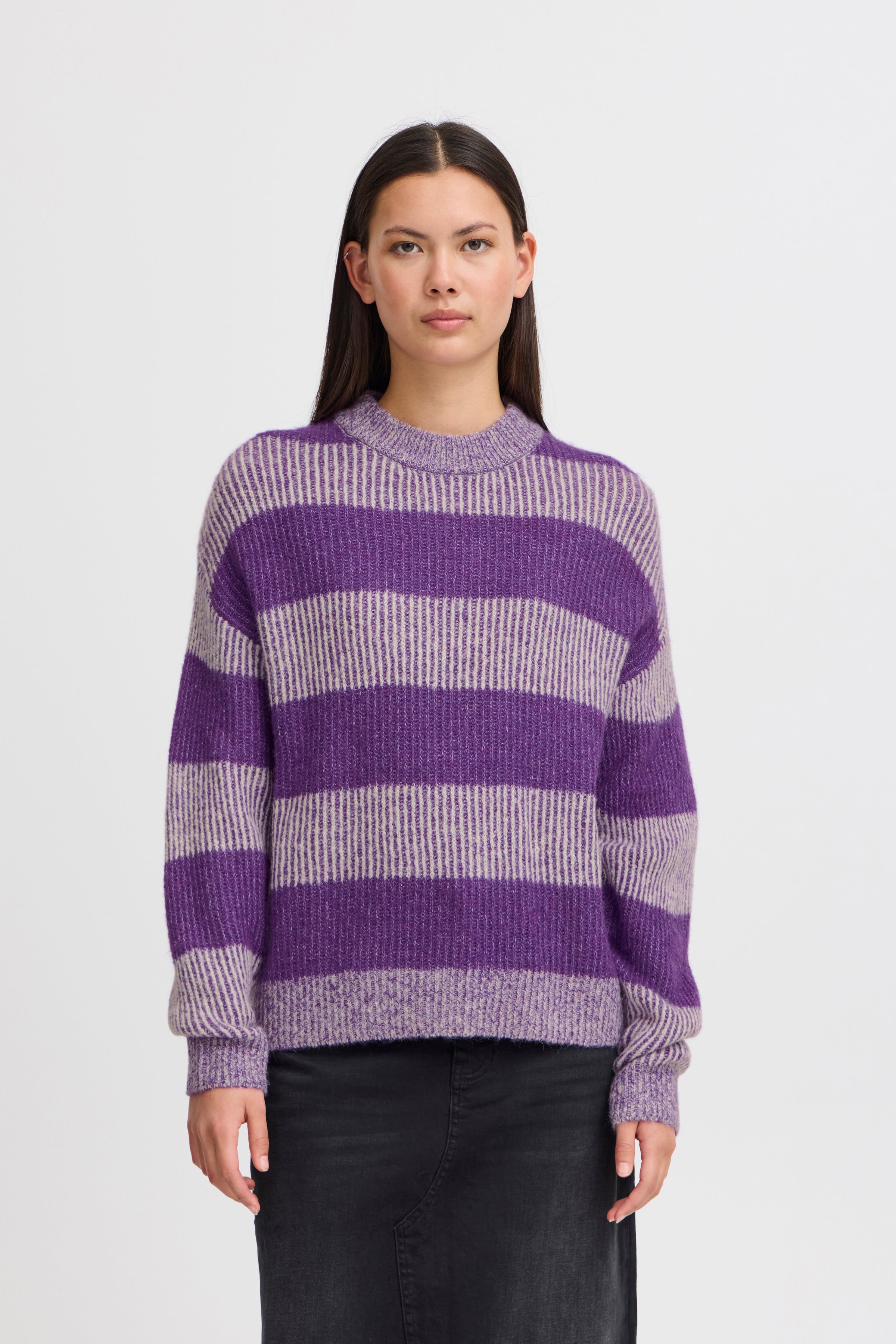 IHKAMARA Pullover LOOKBOOK FRONT 20121401-193528