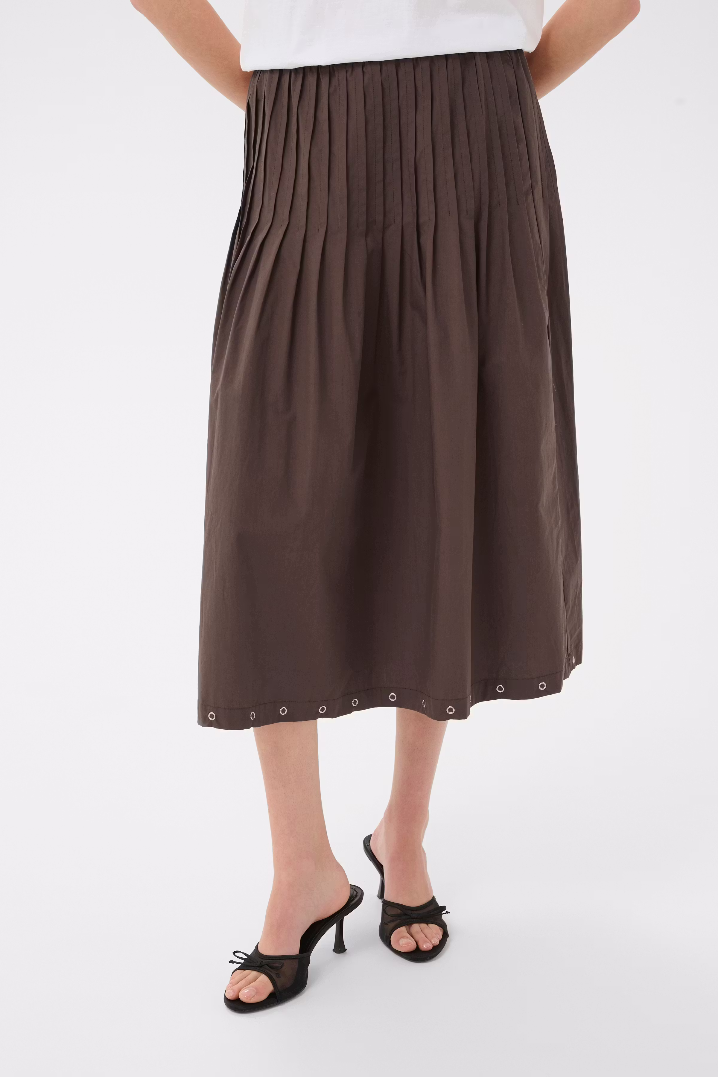 KBVicky Skirt LOOKBOOK FRONT 10105923-191216