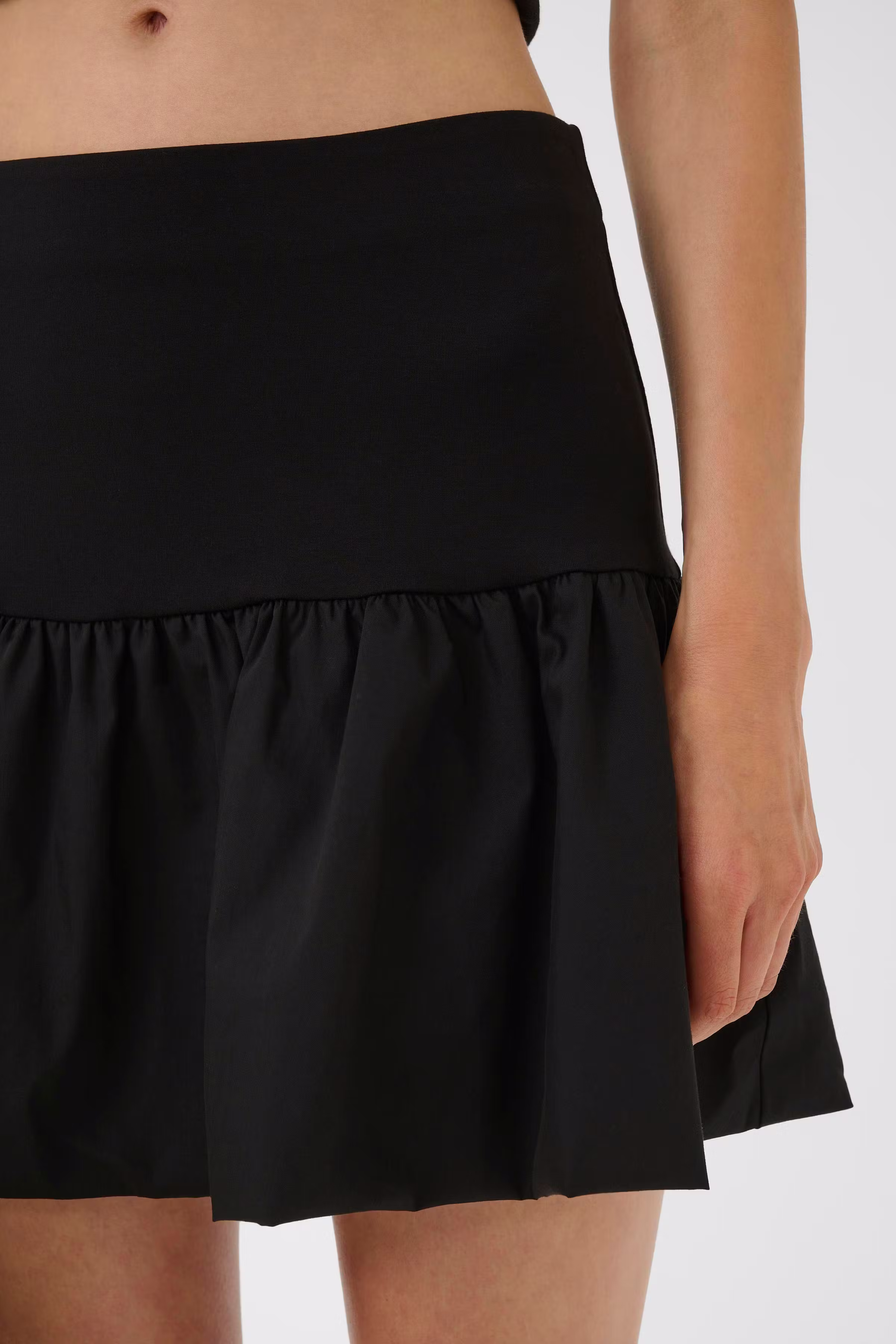 GZerin Skirt LOOKBOOK DETAIL 10911183-100017