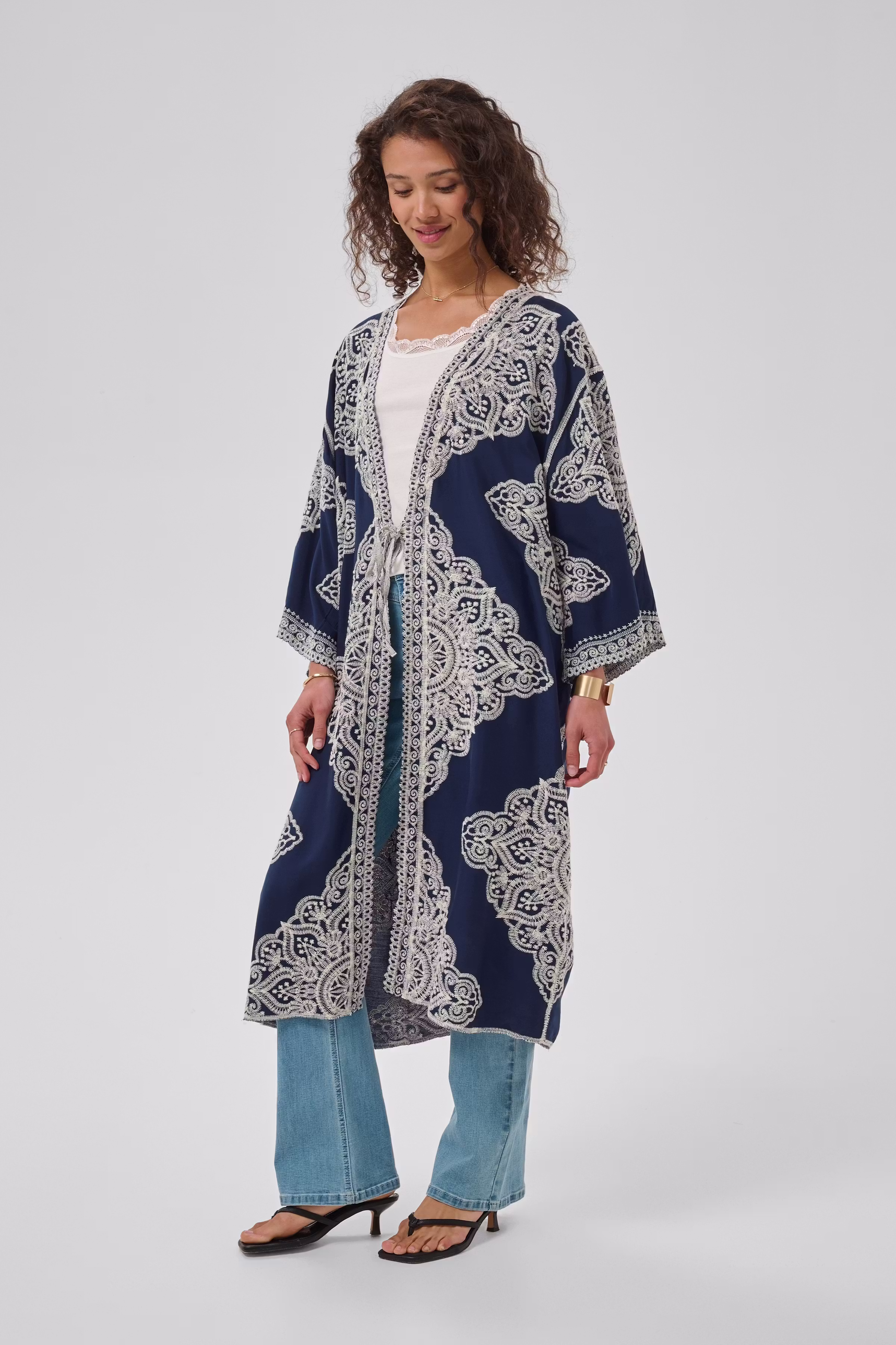 CRTyla Kimono lang LOOKBOOK FRONT 10613807-1000079