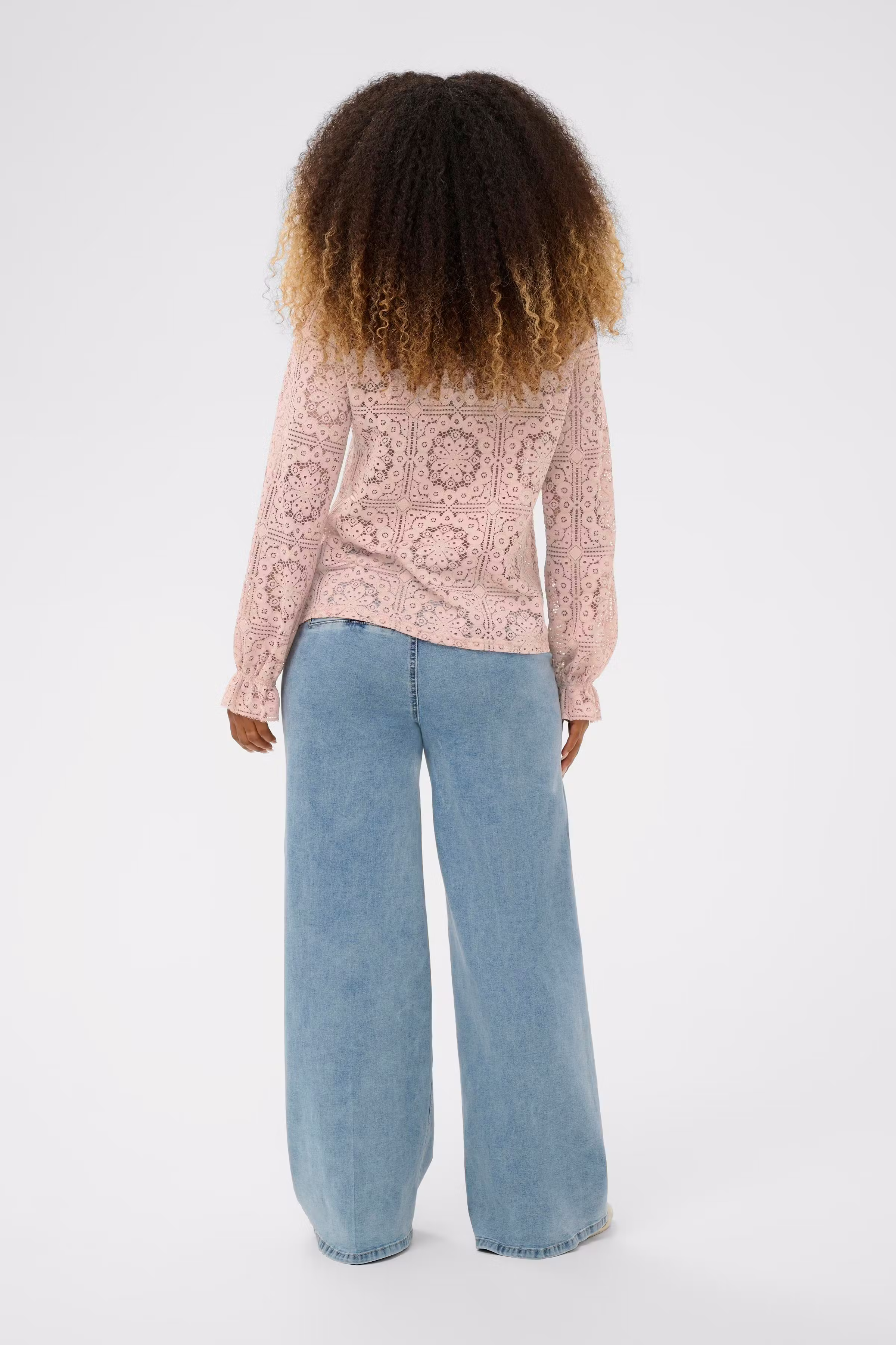 CRTiley Bluse LOOKBOOK BACK 10607994-151905