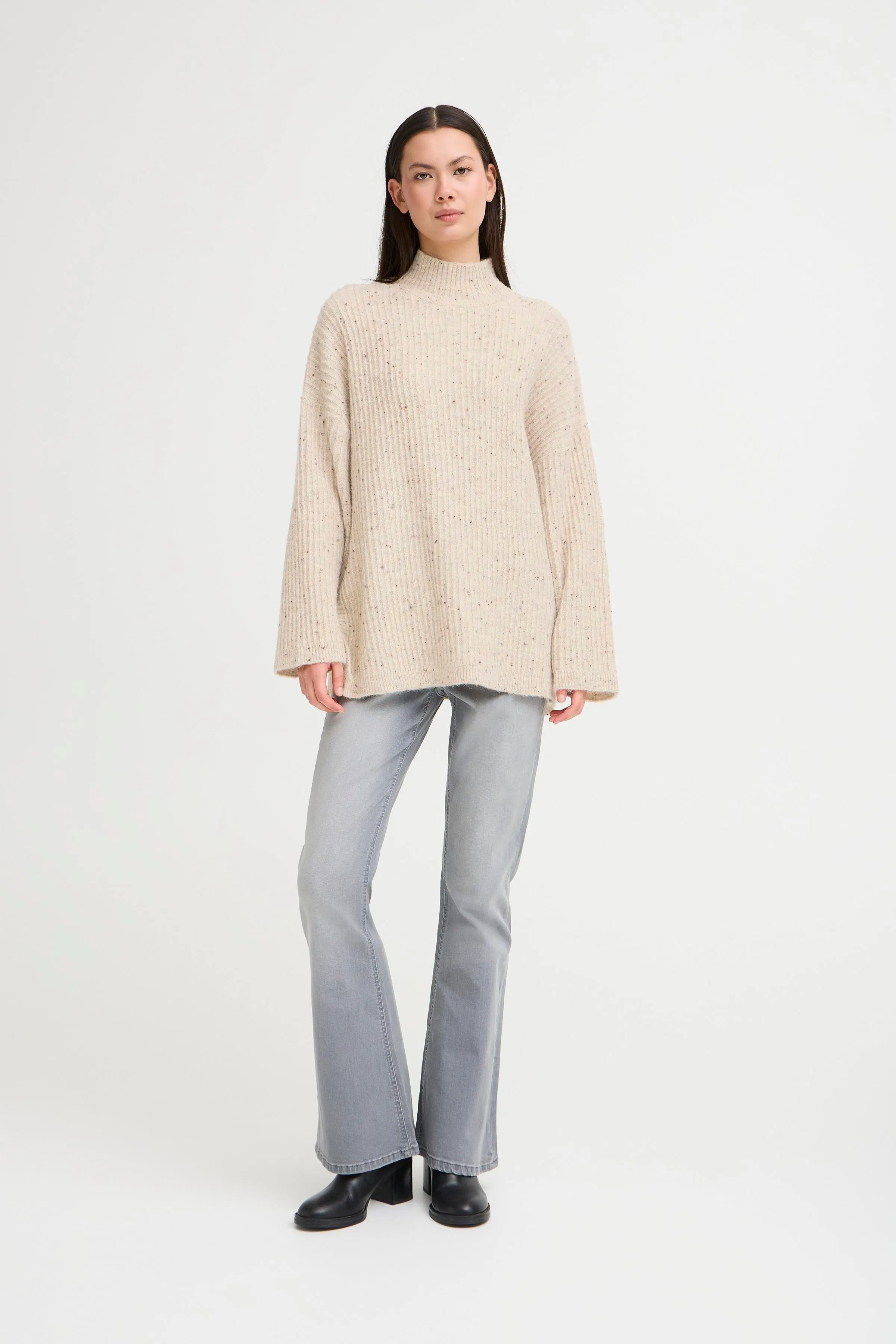 IHDREWS Pullover LOOKBOOK FRONT 20124250-1304011