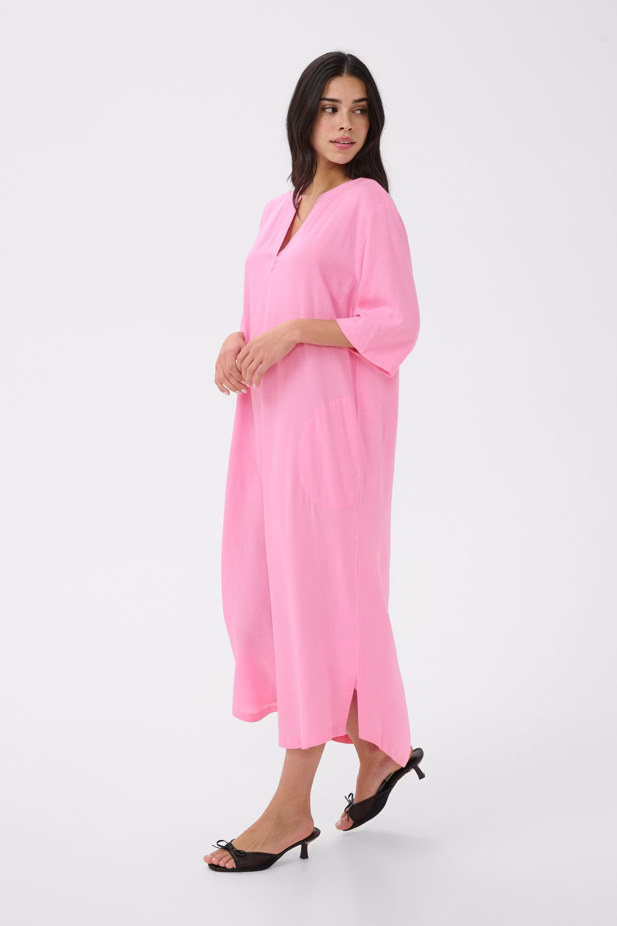 KAmilia Linen dress LOOKBOOK FRONT 10508312-152218