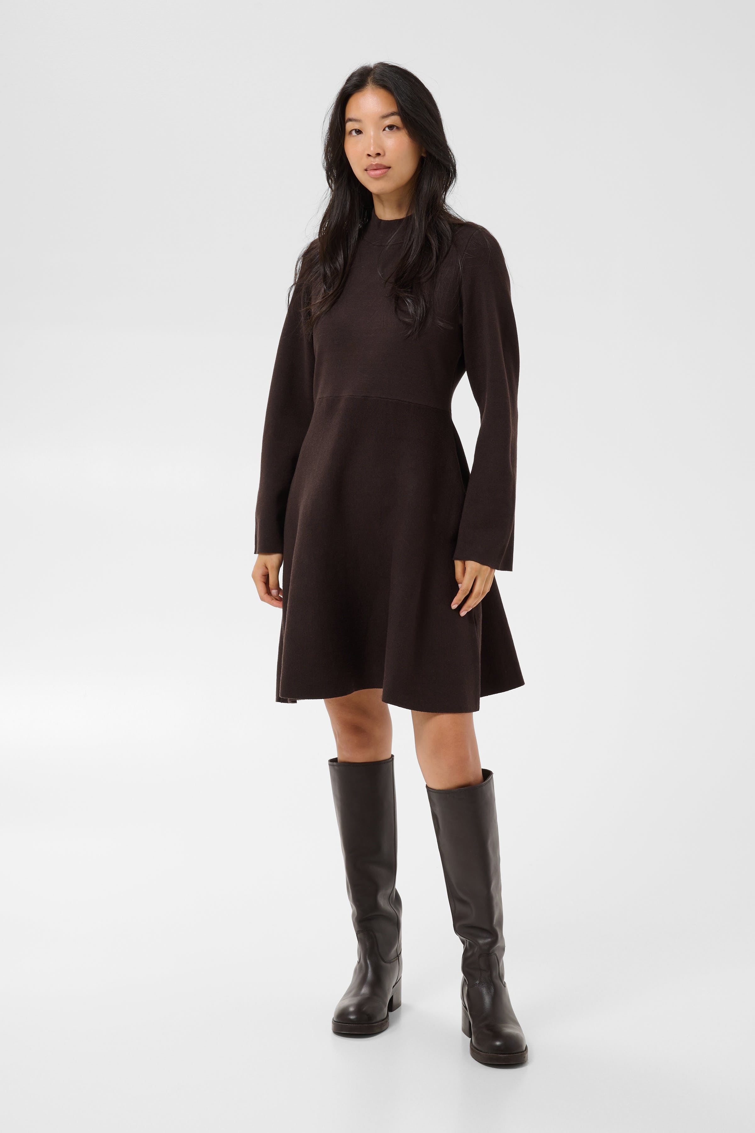 ChanisePW Dress LOOKBOOK FRONT 30310839-191106